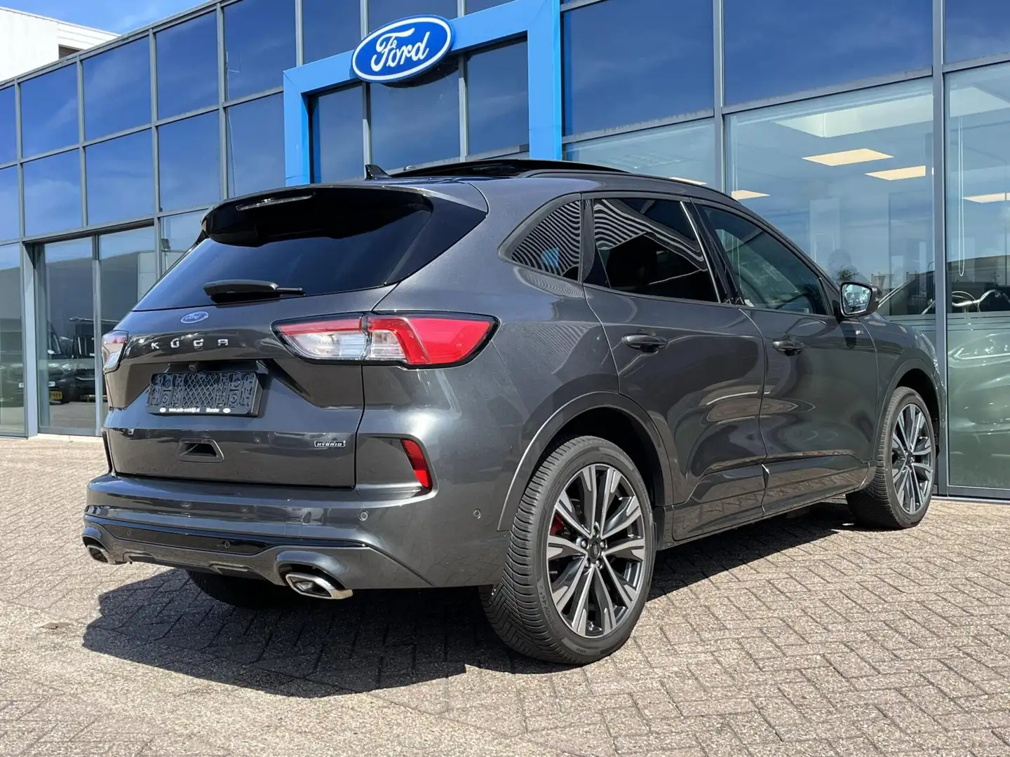 Ford Kuga 2.5 PHEV ST-Line X 225PK Panodak Winterpack Cruise Grijs - 2