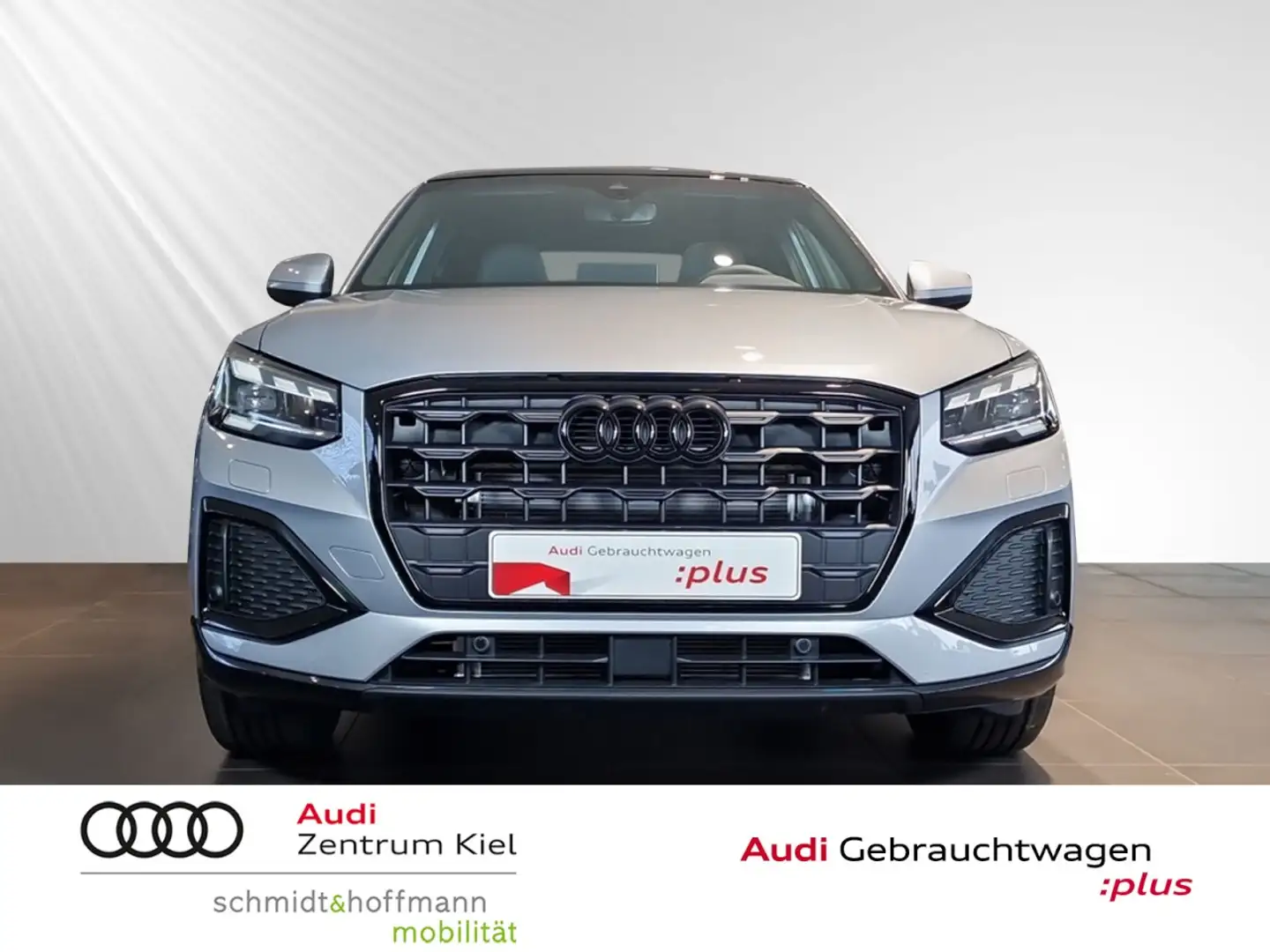 Audi Q2 35 TFSI Advanced S-tronic Navi+ RFK LED Klima Silber - 2