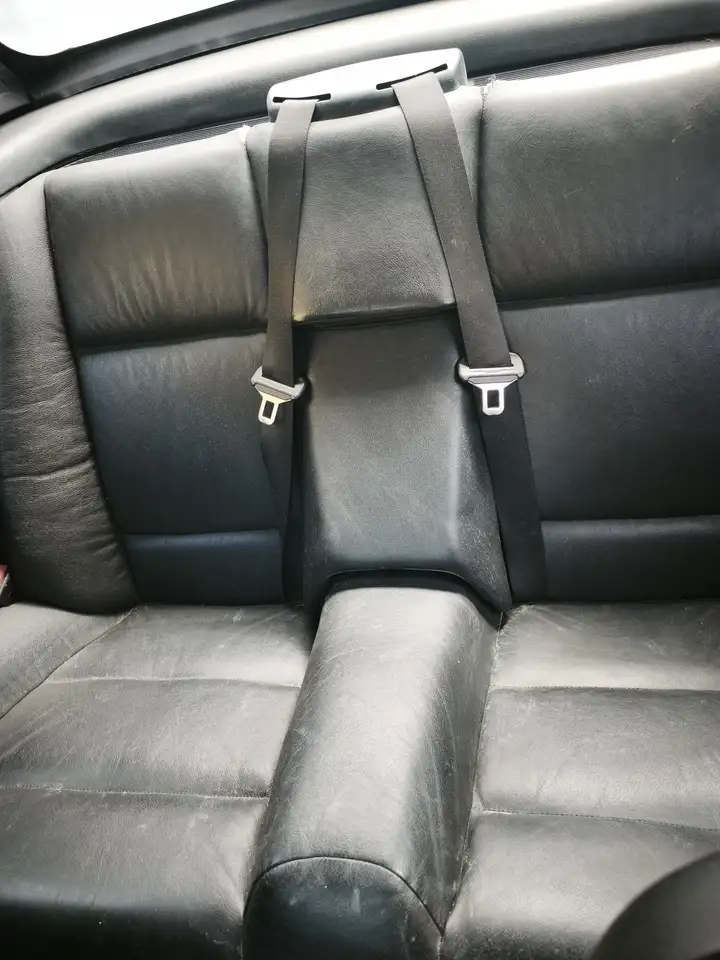BMW 318i, foto 2