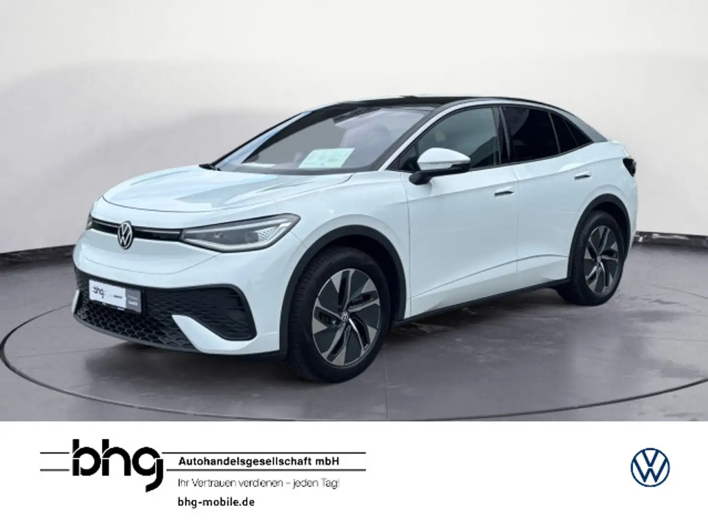 Volkswagen ID.5 Pro mit Infotainment-Paket IQ.LIGHT 82 KW/h Weiß - 1