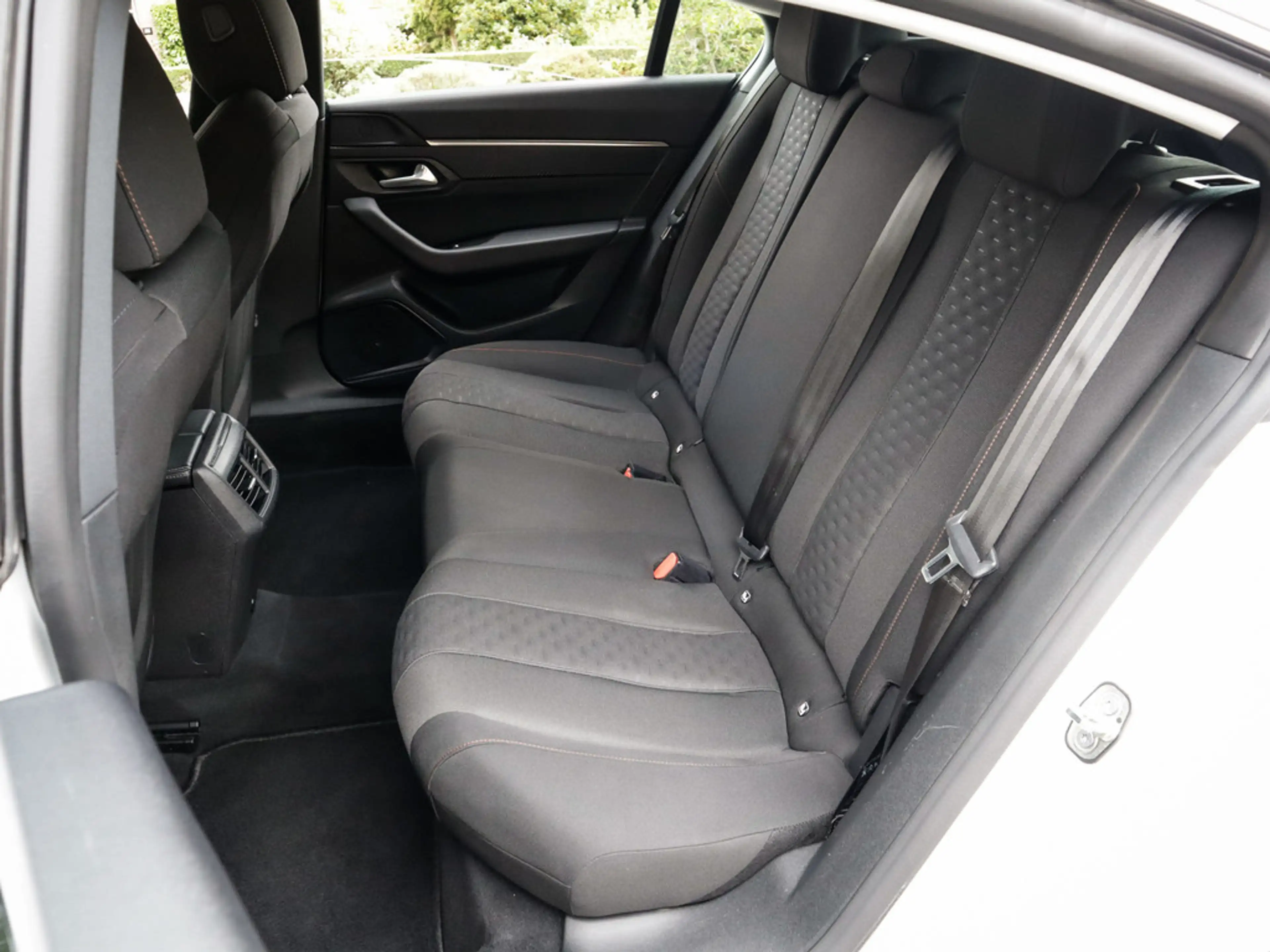 Peugeot 508 1.2 PureTech Active Pack Business 1e-Eig. & Dealer — photo 8