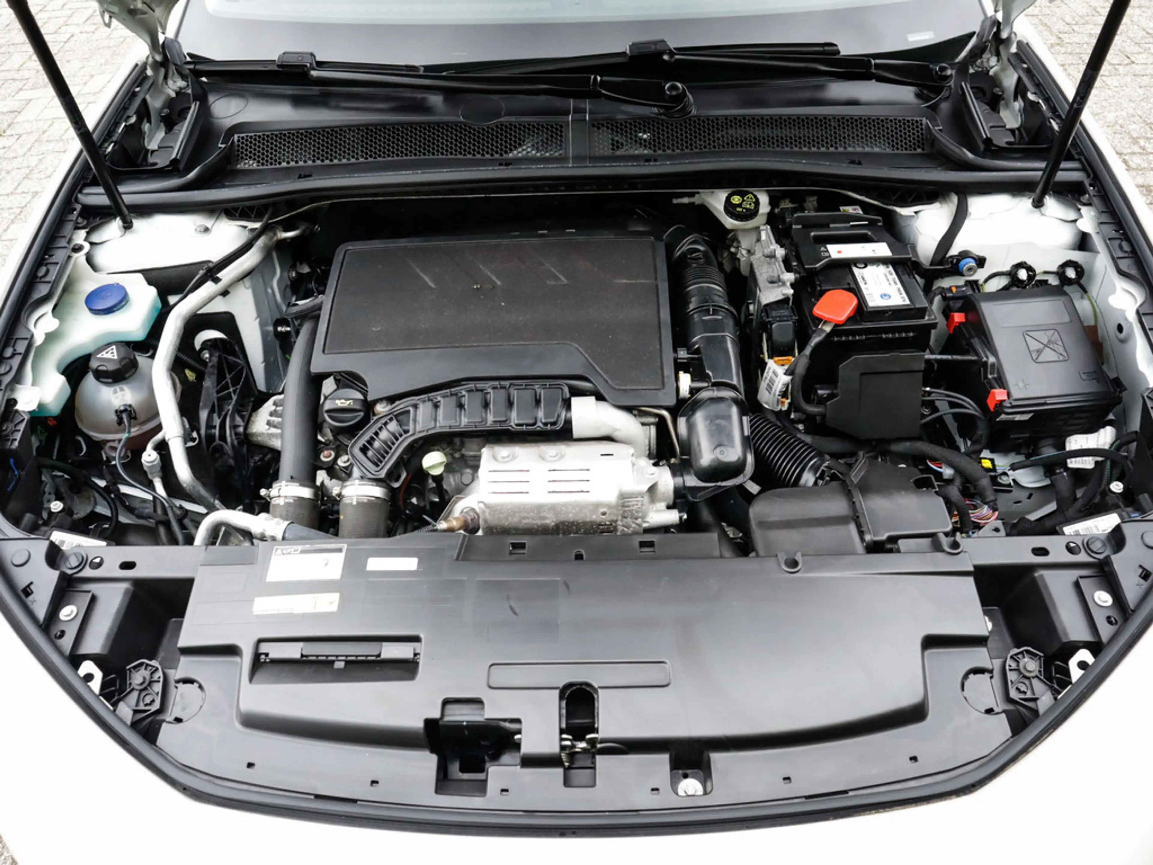 Peugeot 508 1.2 PureTech Active Pack Business 1e-Eig. & Dealer — photo 17