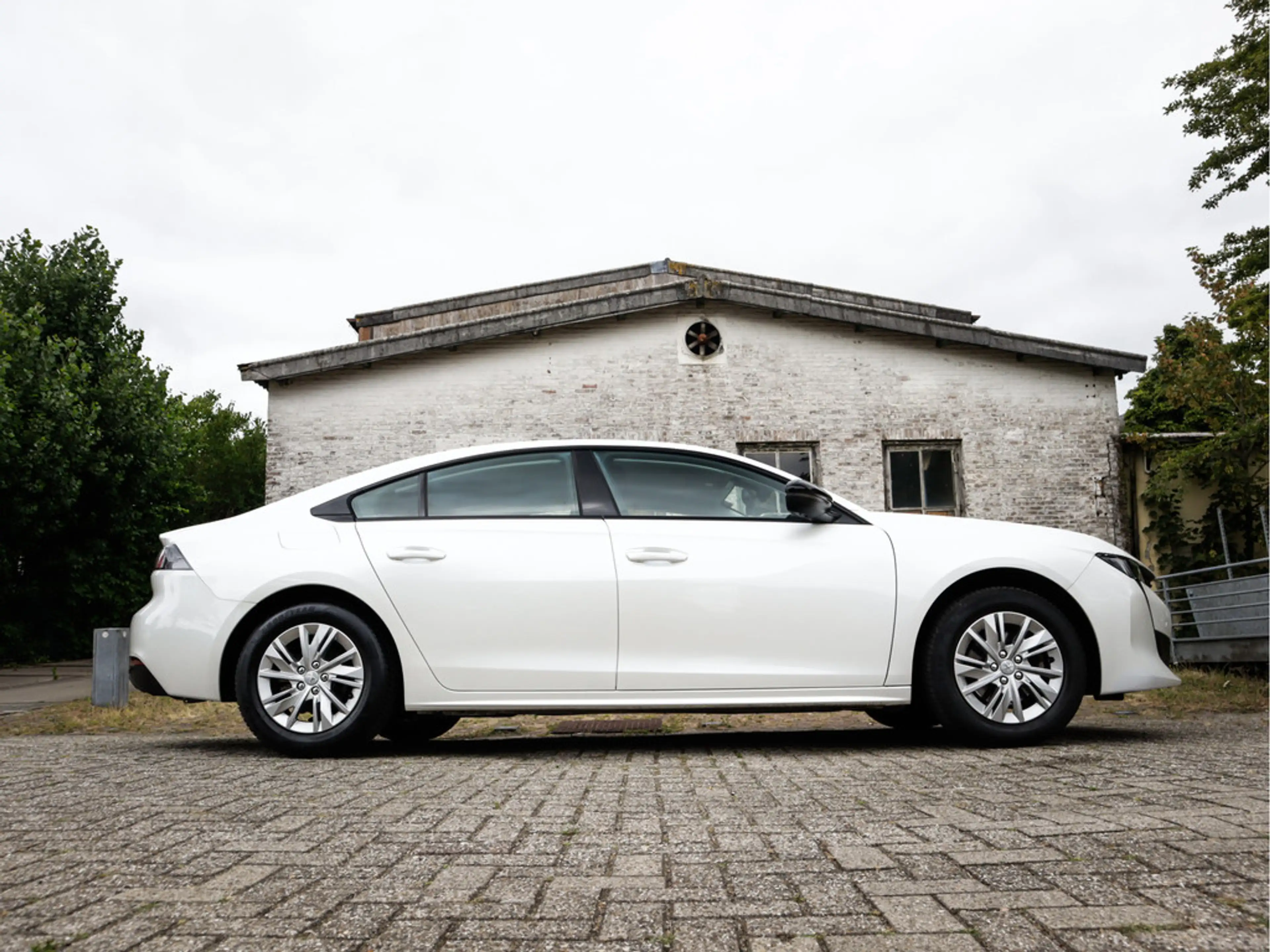 Peugeot 508 1.2 PureTech Active Pack Business 1e-Eig. & Dealer — photo 4