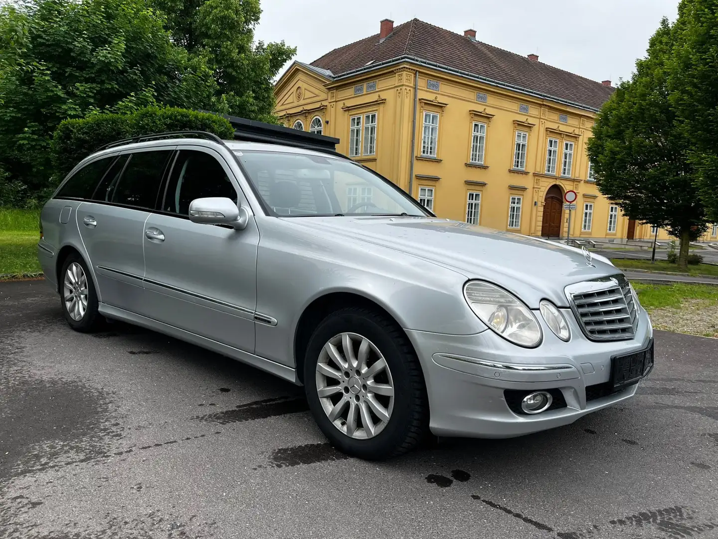 Mercedes-Benz E 200 T Kompressor Automatik Elegance - 2