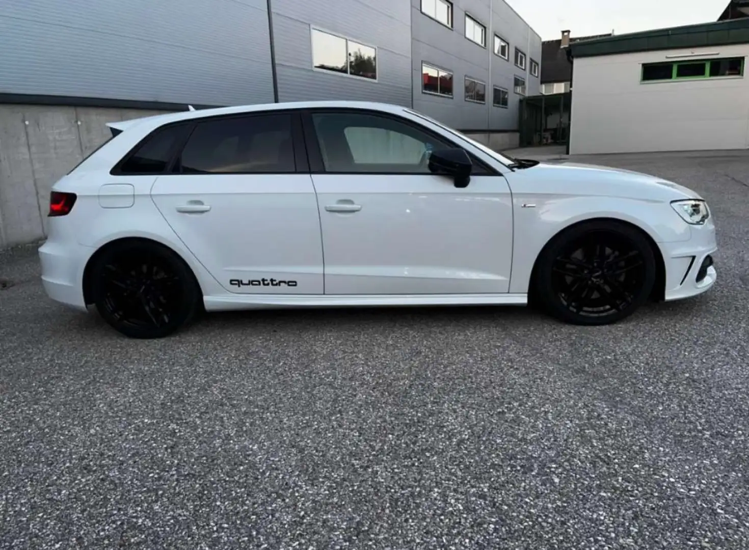 Audi A3 SB quattro Sport 2,0 TDI S-tronic Weiß - 2