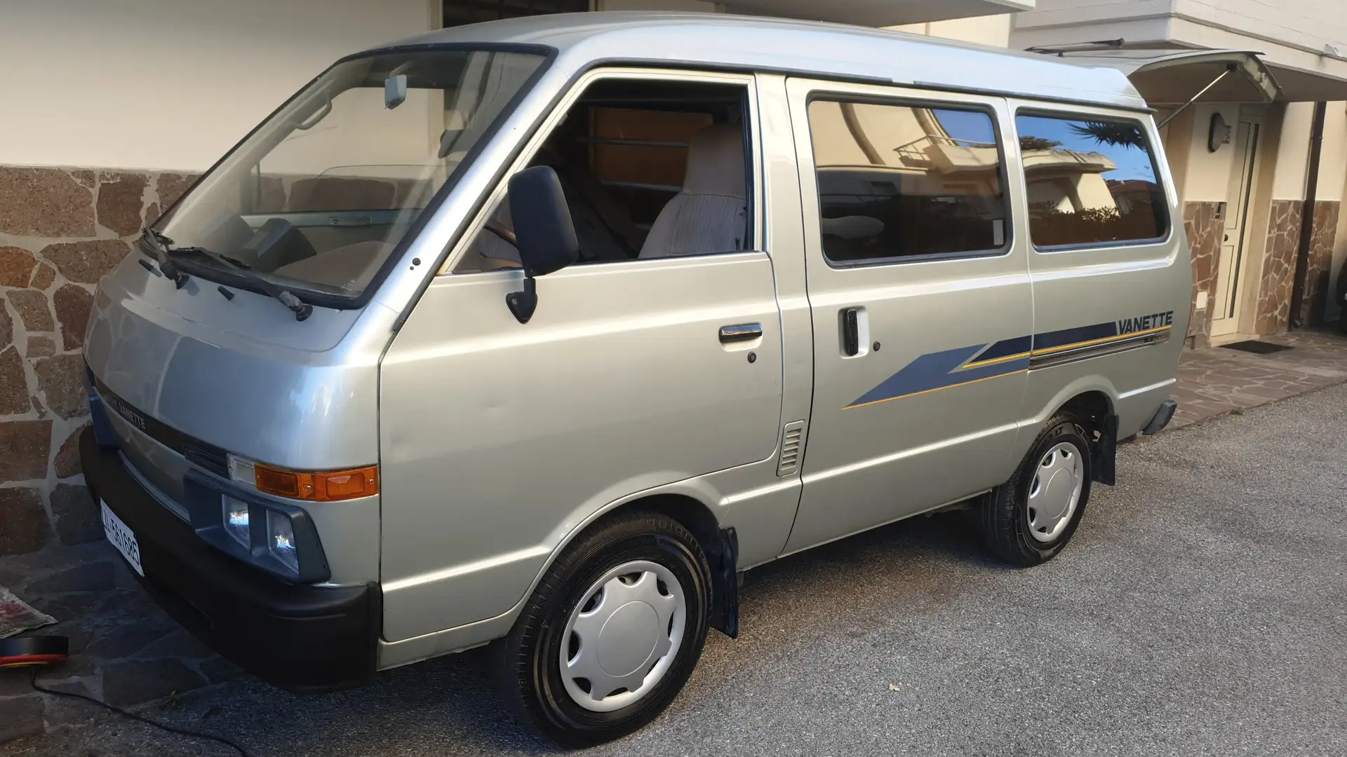 Nissan Vanette 2.0d furgone Ezüst - 2