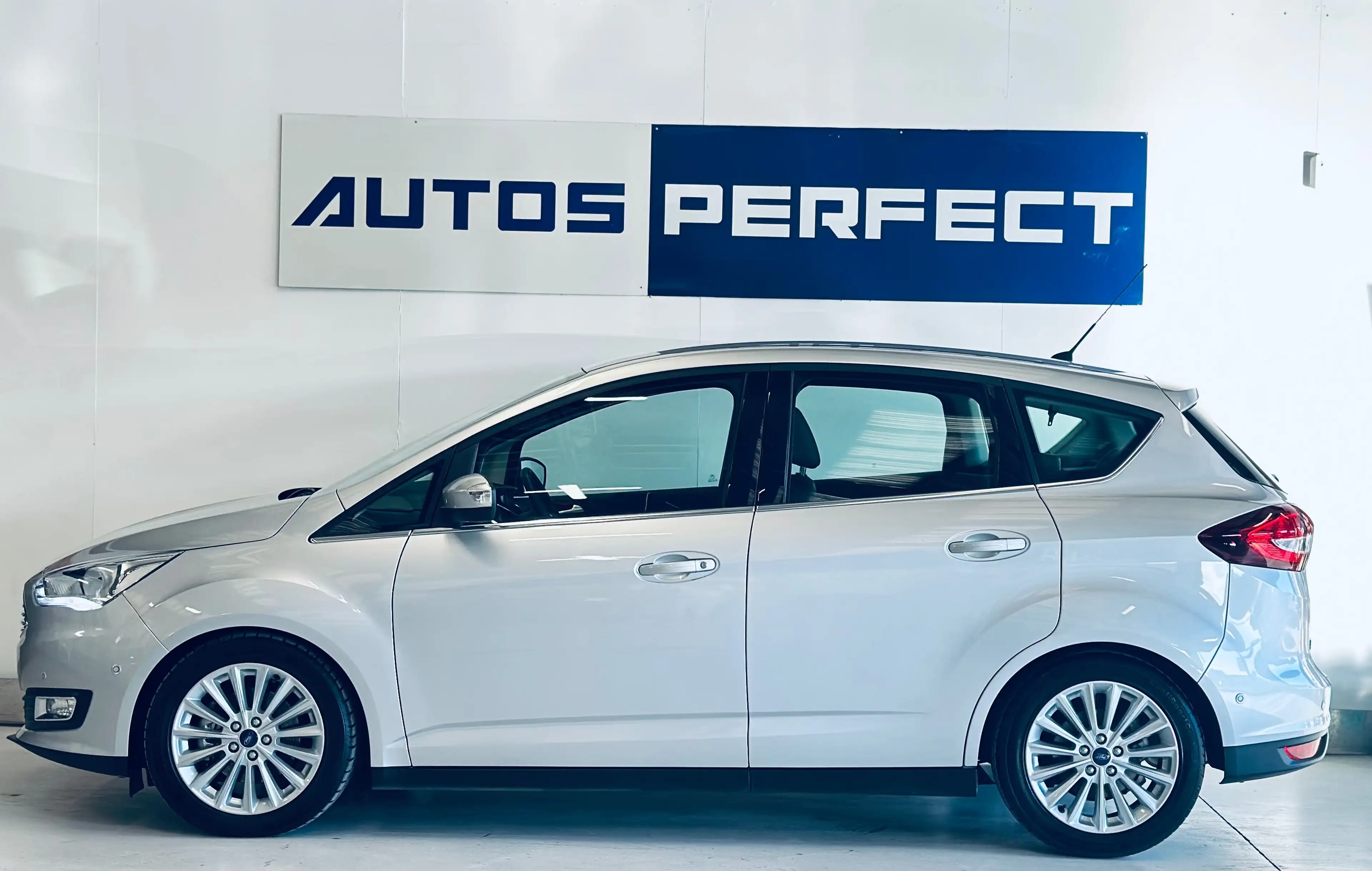 Ford C-Max 1.5 BOITE AUTO CAMERA NAVI BLUETOOTH S CHAUFF ELEC CUIR VOLANT CHAUFF — photo 3