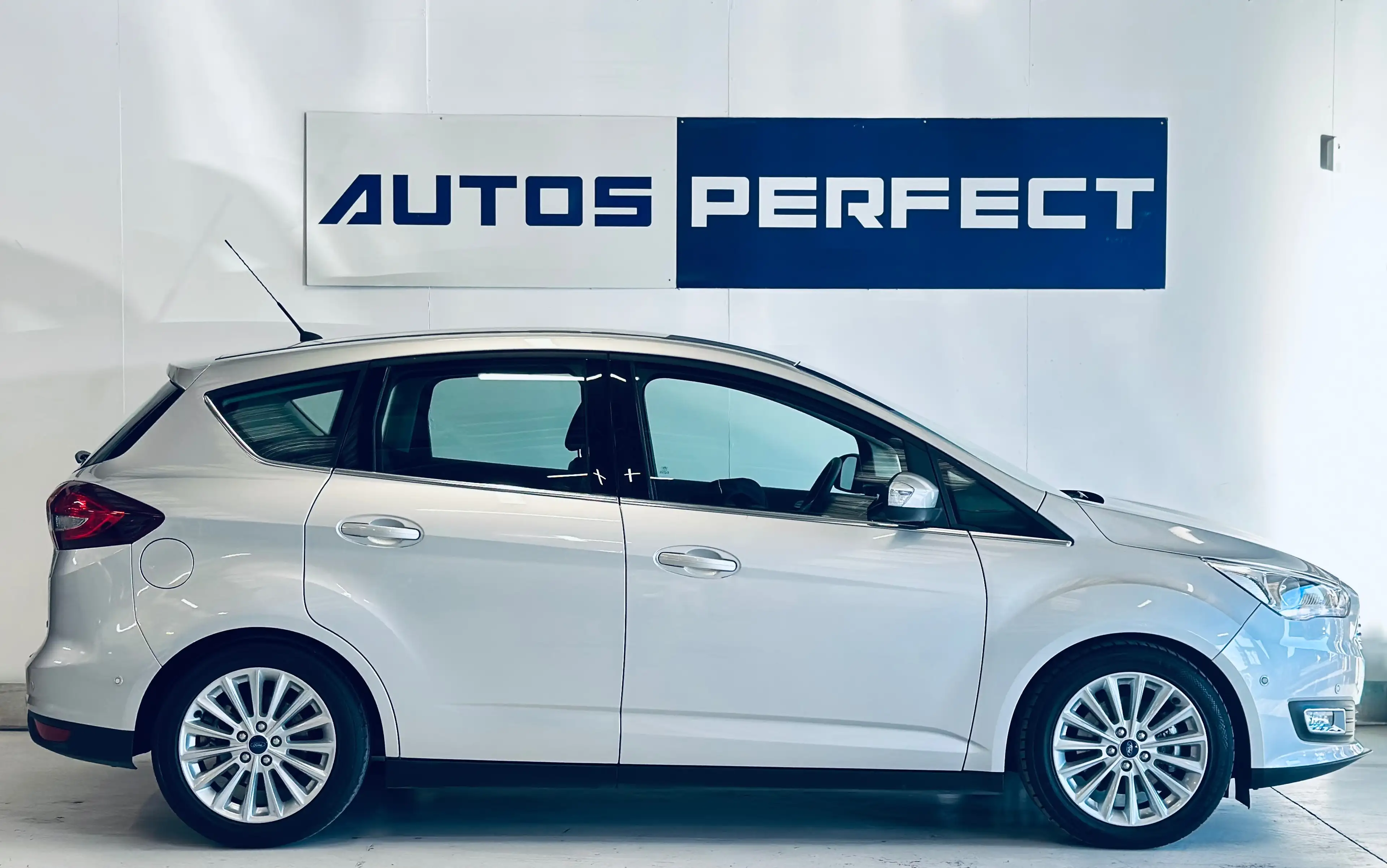 Ford C-Max 1.5 BOITE AUTO CAMERA NAVI BLUETOOTH S CHAUFF ELEC CUIR VOLANT CHAUFF — photo 6
