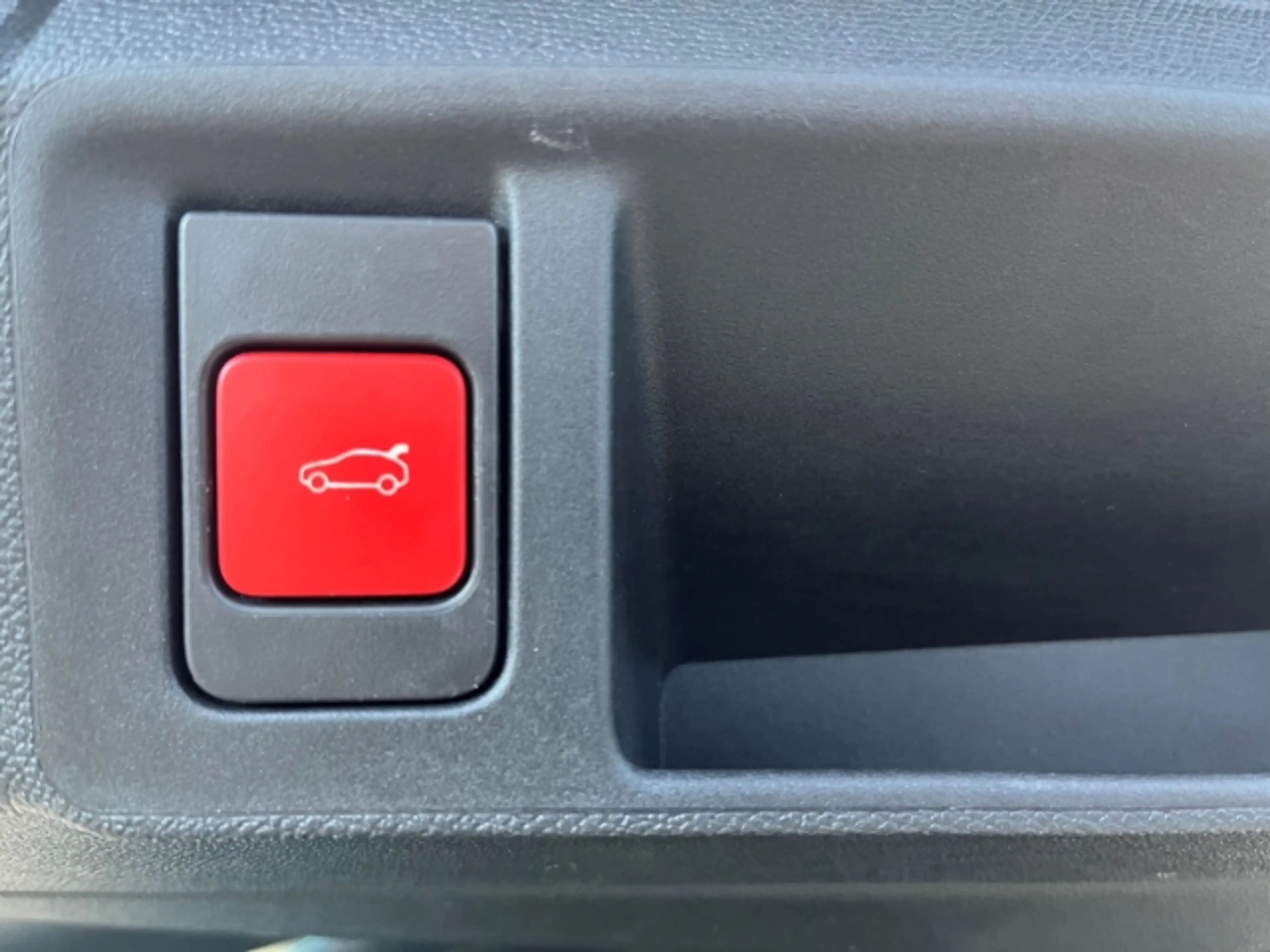 Peugeot 308 SW GT AHK Navi Memory Sitze 360 Kamera Klima — photo 7