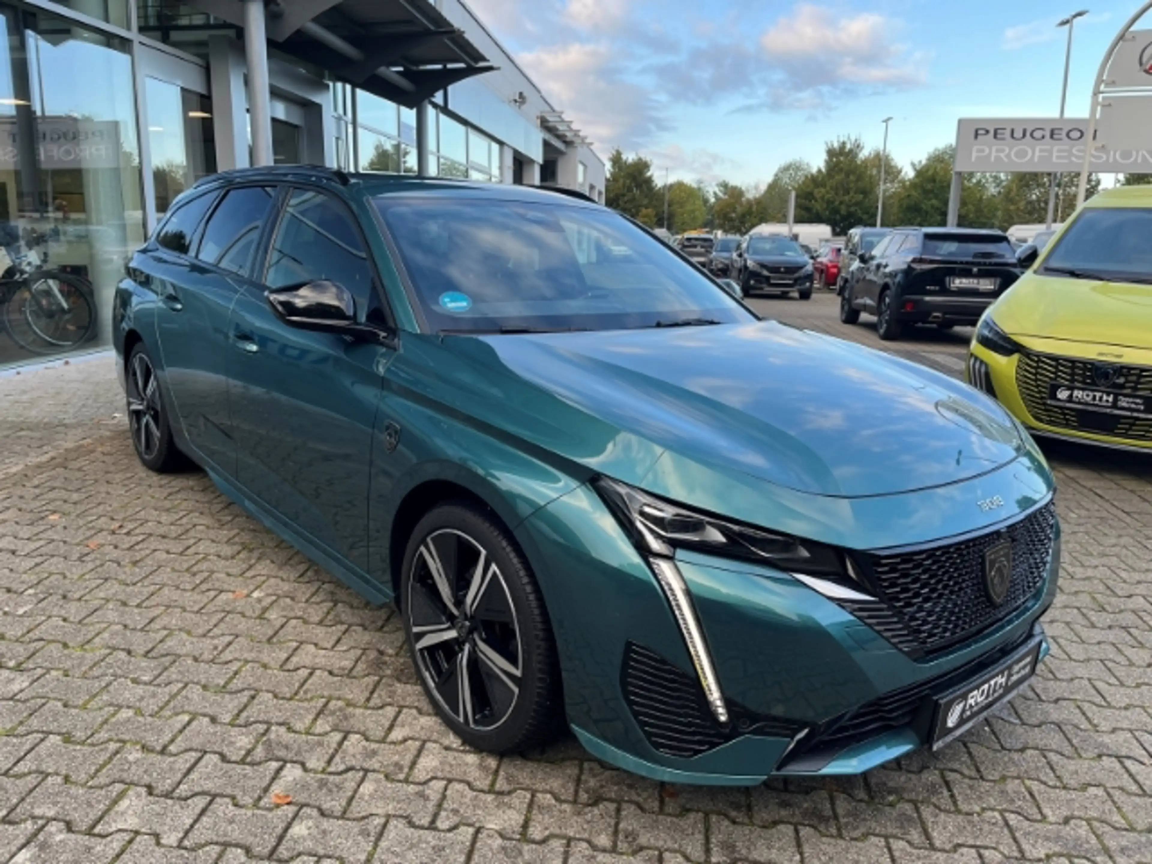 Peugeot 308 SW GT AHK Navi Memory Sitze 360 Kamera Klima — photo 3
