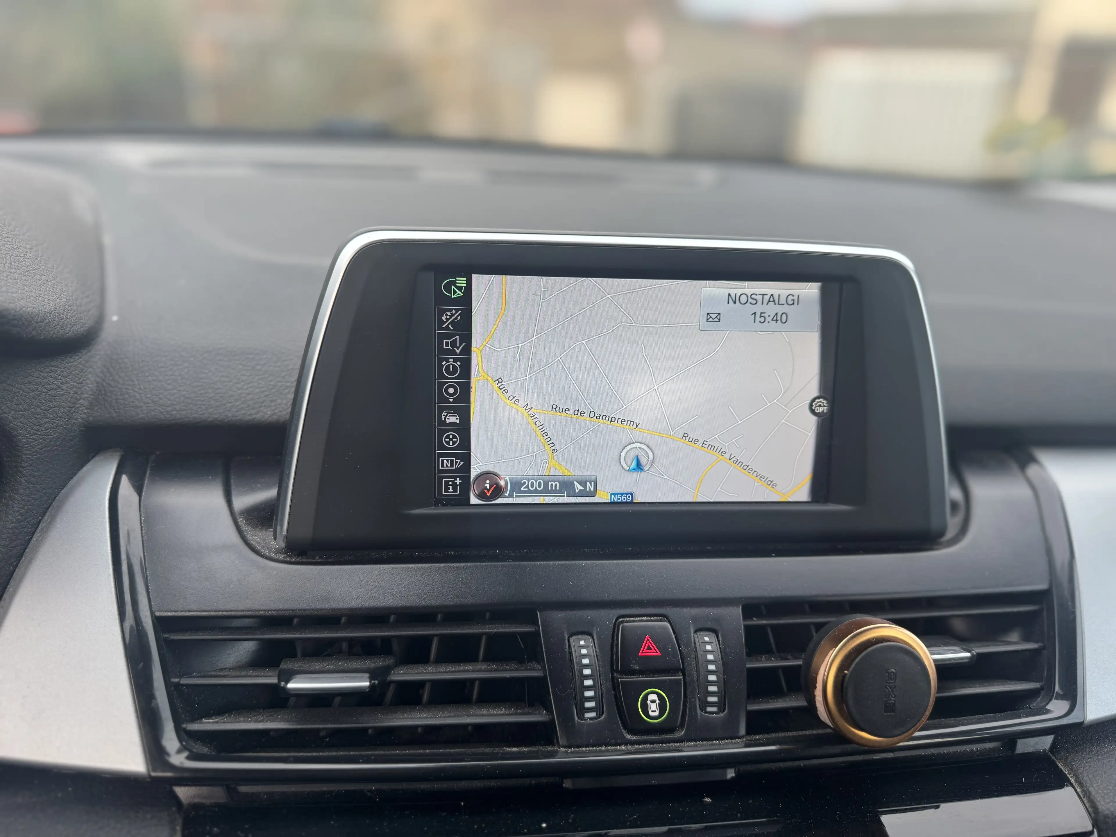 BMW 214 Active Tourer 214 d — photo 11