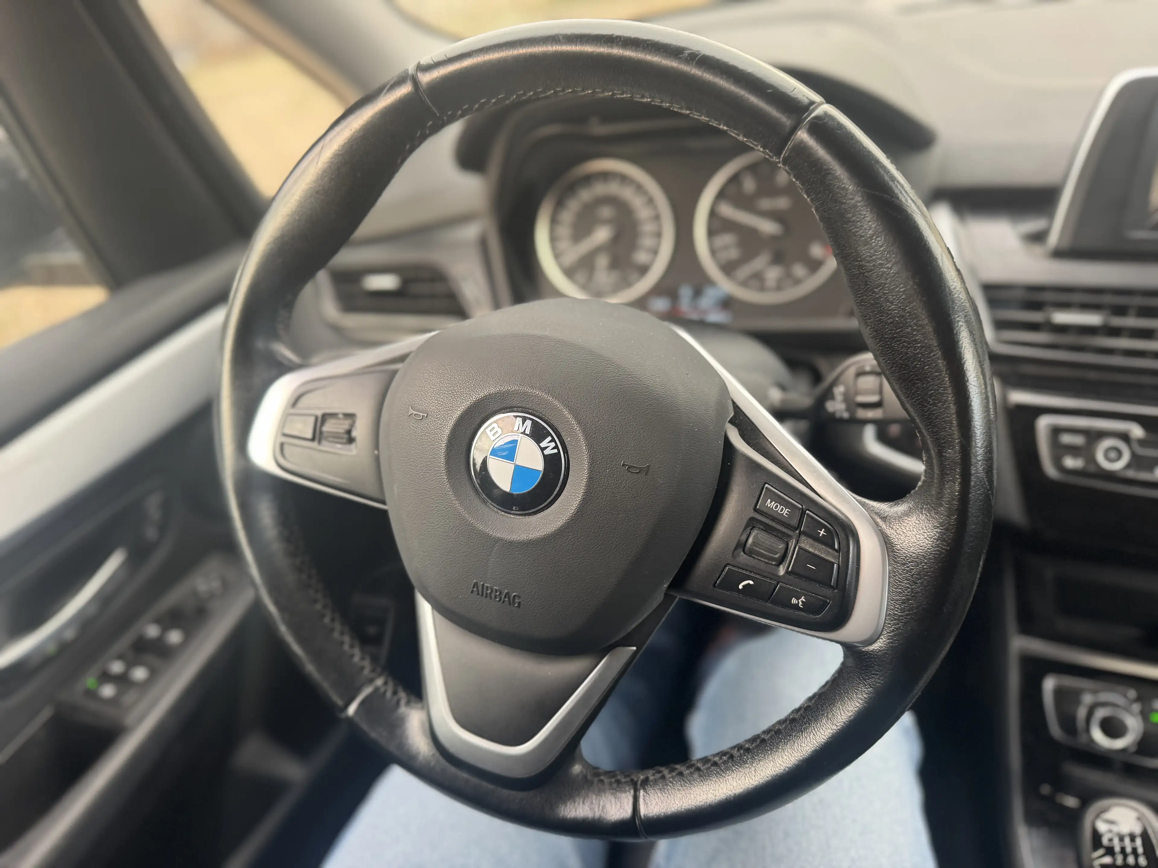 BMW 214 Active Tourer 214 d — photo 12