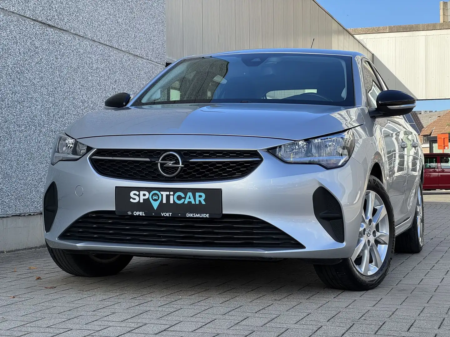 Opel Corsa 1.2B 75PK EDITION GPS/CAMERA/PARKPILOT Plateado - 1