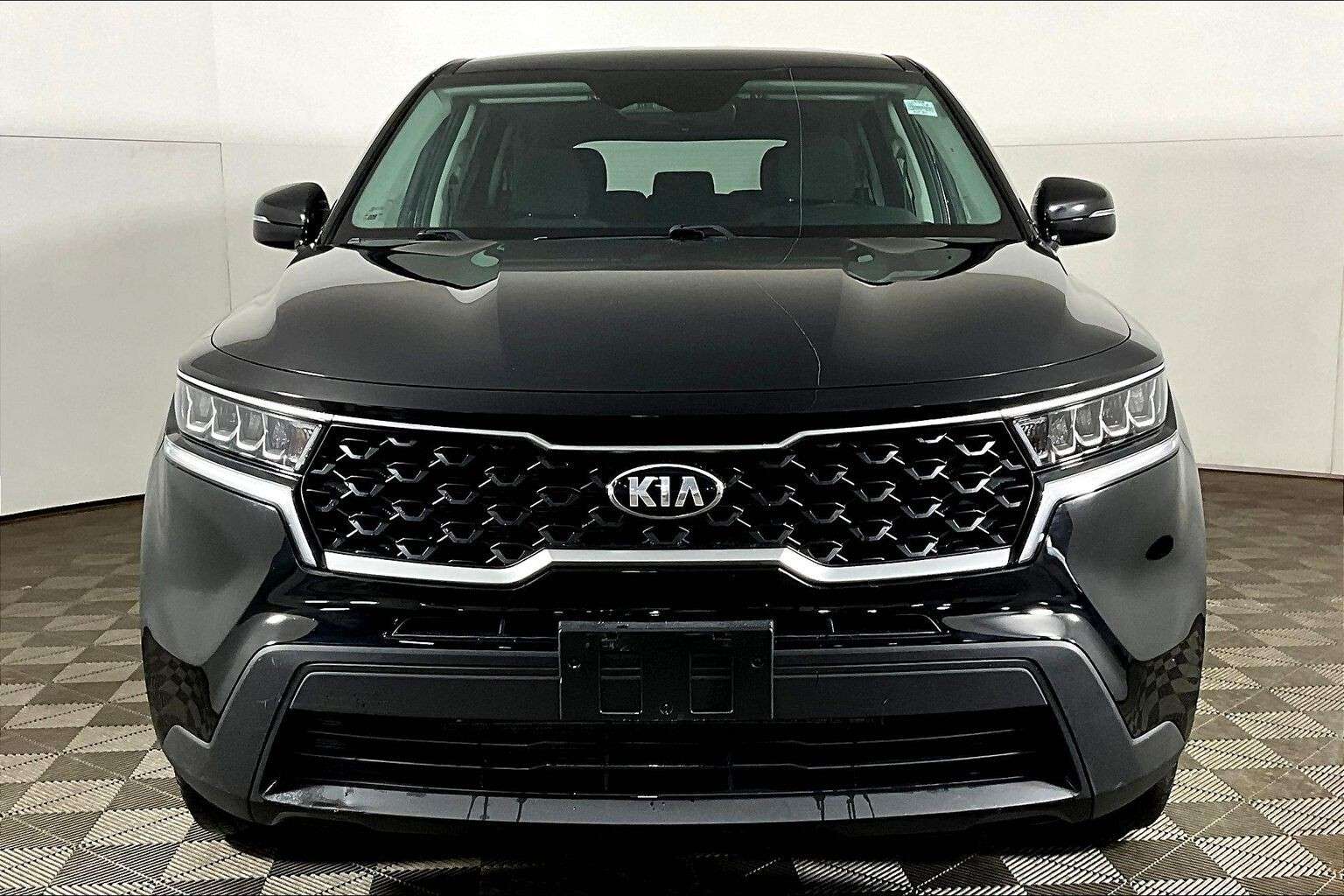 used 2021 Kia Sorento car, priced at $17,998