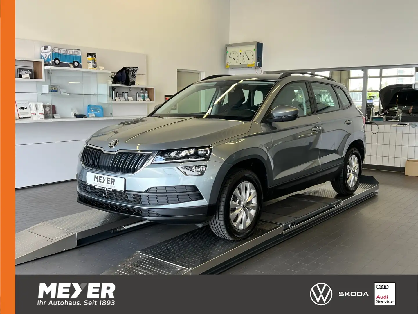 Skoda Karoq Ambition 1.5 TSI DSG *AHK,LED,16"-LM* Grau - 1