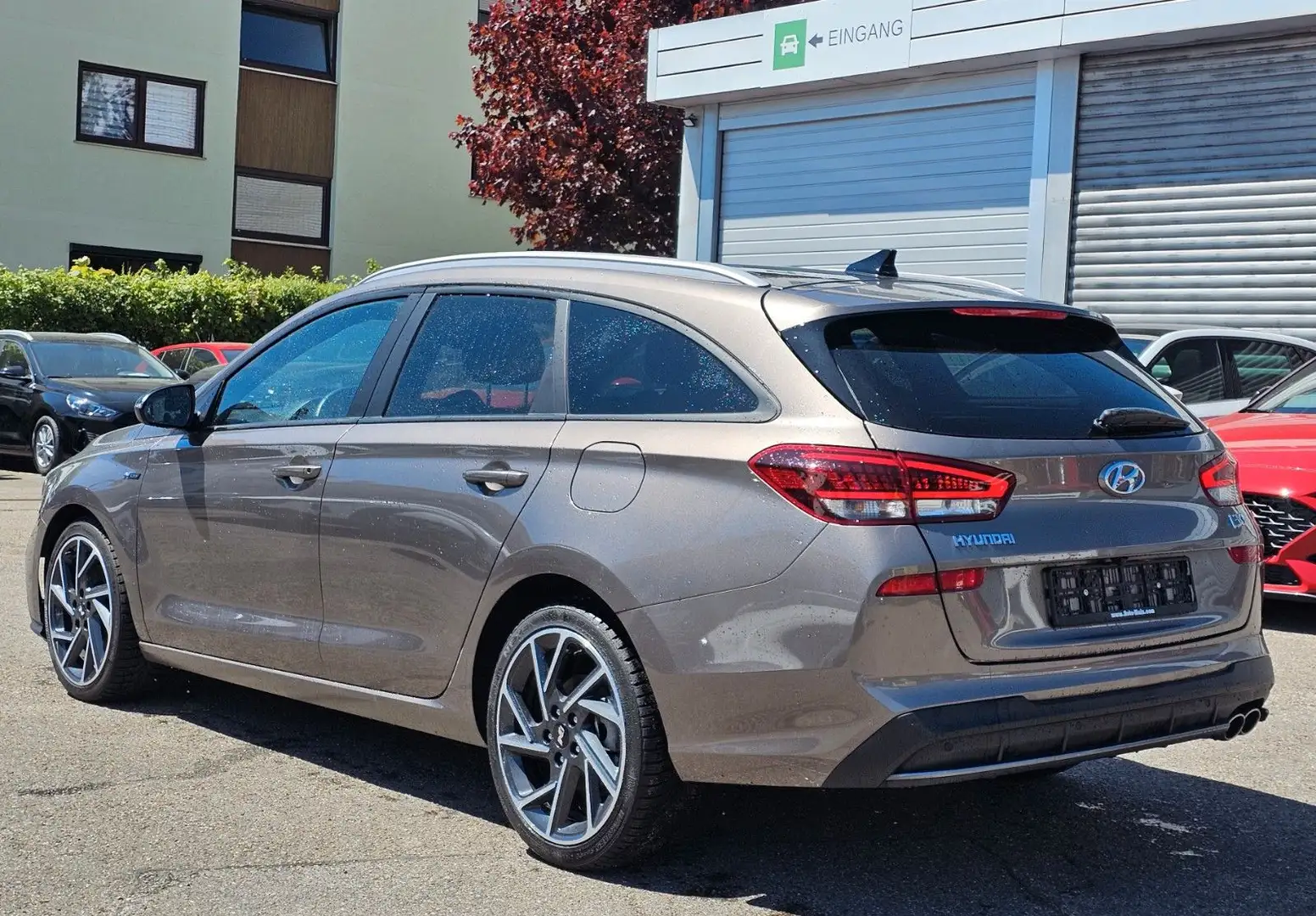 Hyundai i30 1.5 T-GDI Hybrid N Line bež - 2