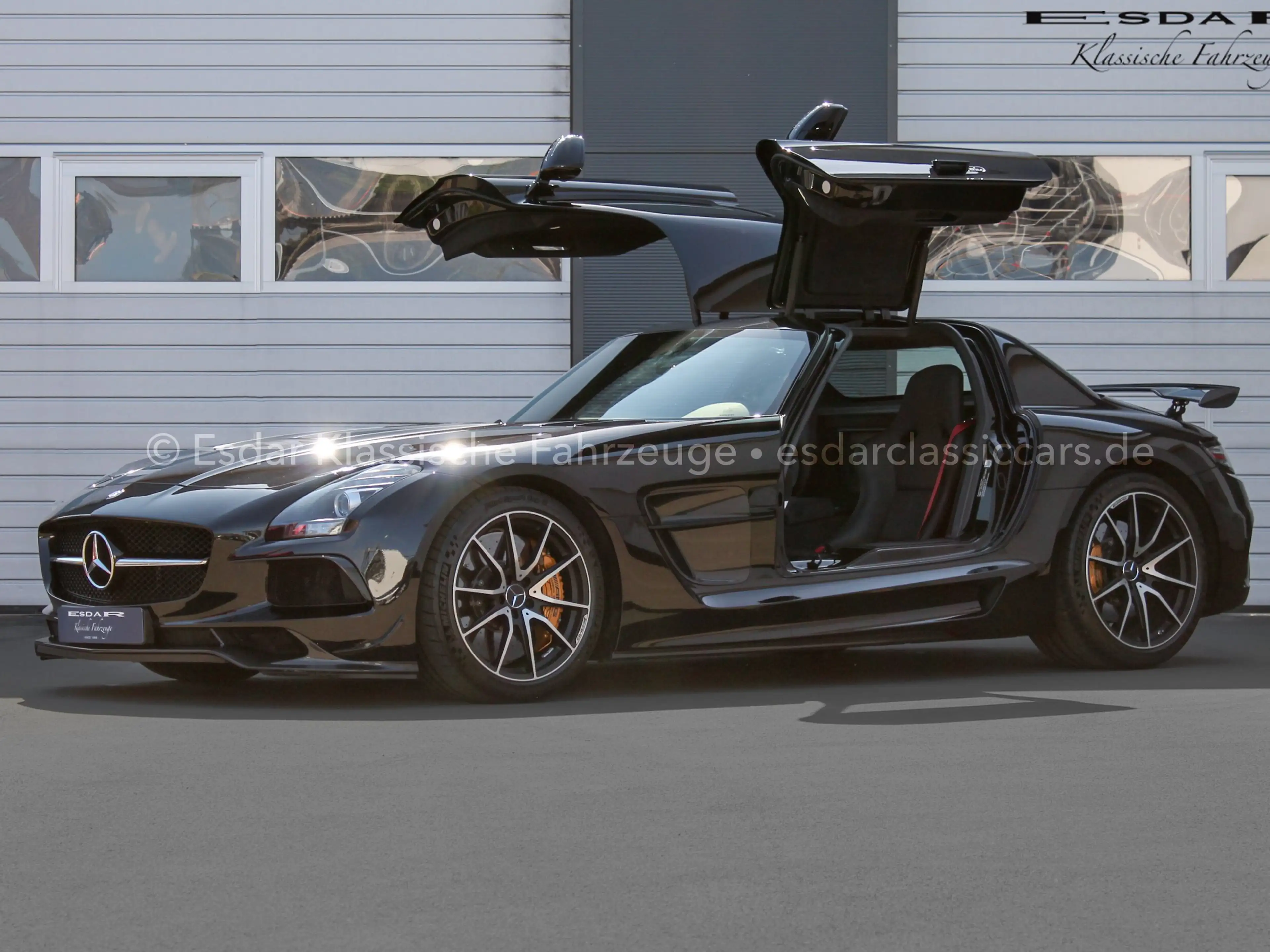 Mercedes-Benz SLS AMG Coupe SPEEDSHIFT DCT Black Series