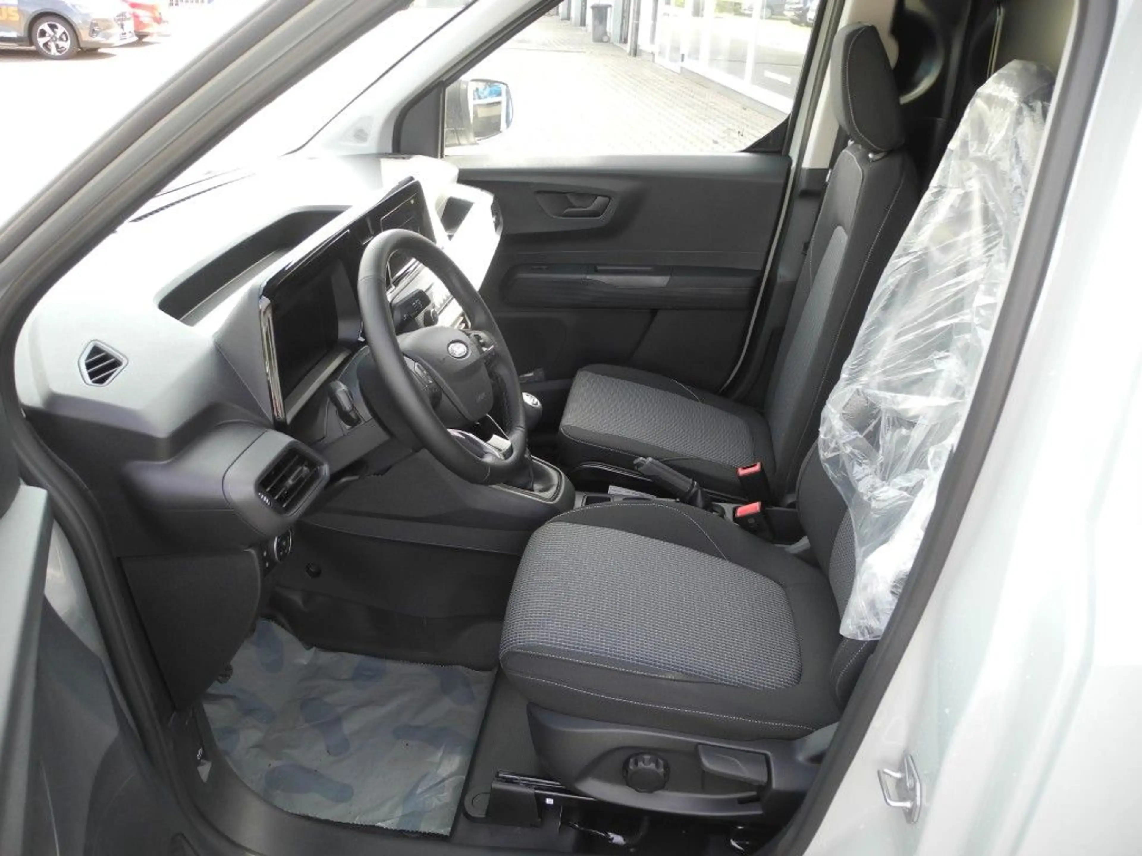 Ford Transit Courier 1,0 l Trend - Tempo, Kamera, PDC, Allw., Sitzh. — photo 10