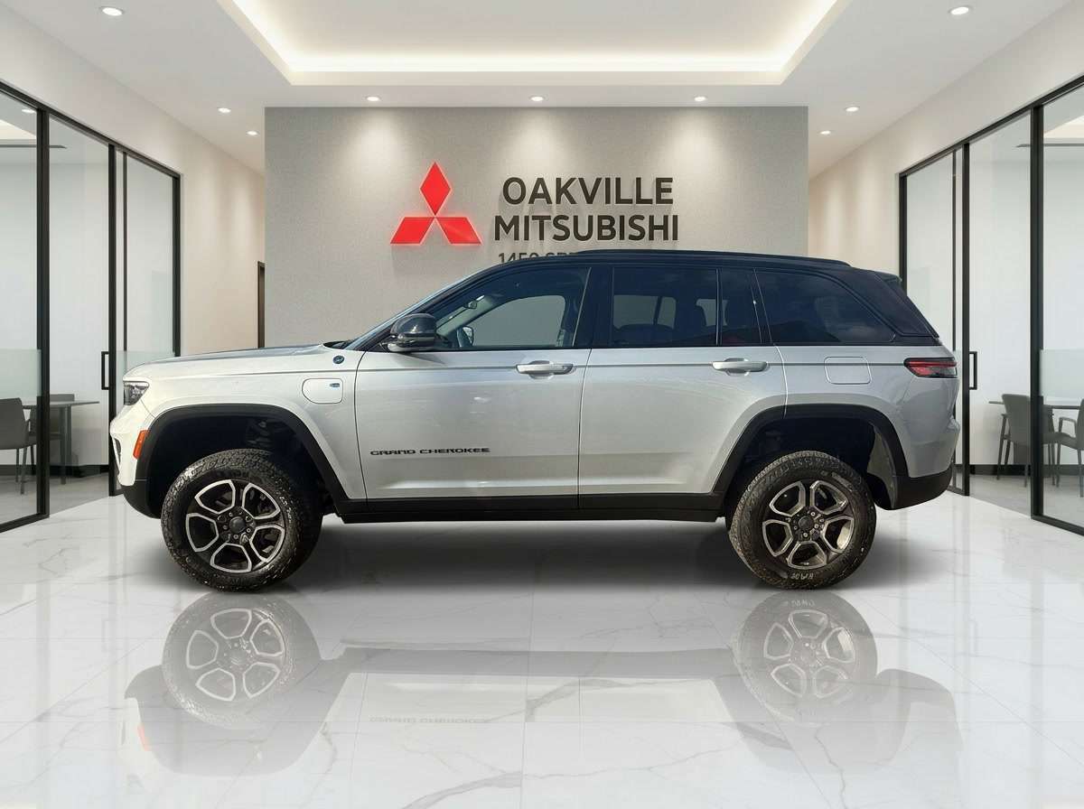 used 2022 Jeep Grand Cherokee car, priced at $32,950
