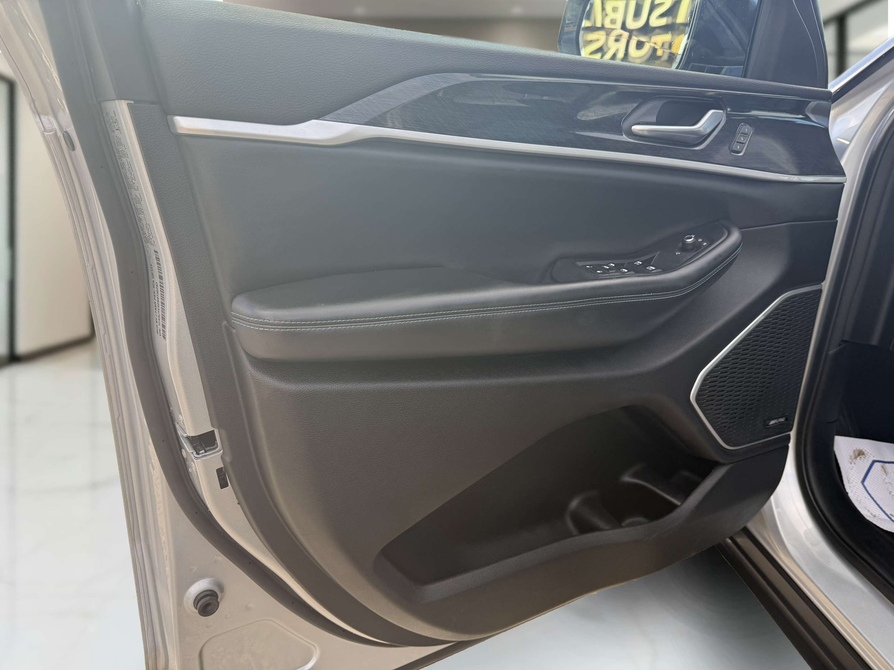 used 2022 Jeep Grand Cherokee car, priced at $32,950