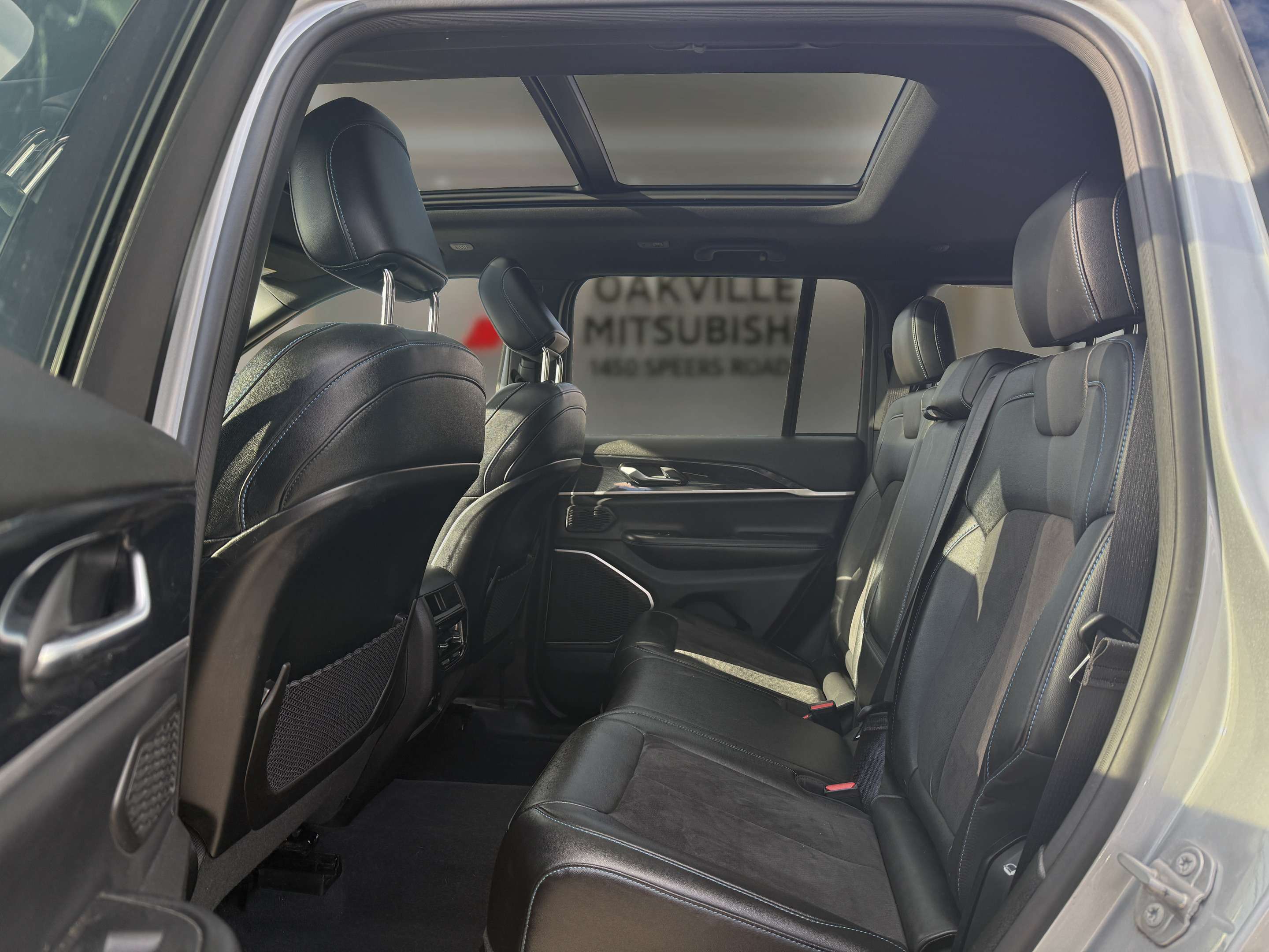 used 2022 Jeep Grand Cherokee car, priced at $32,950