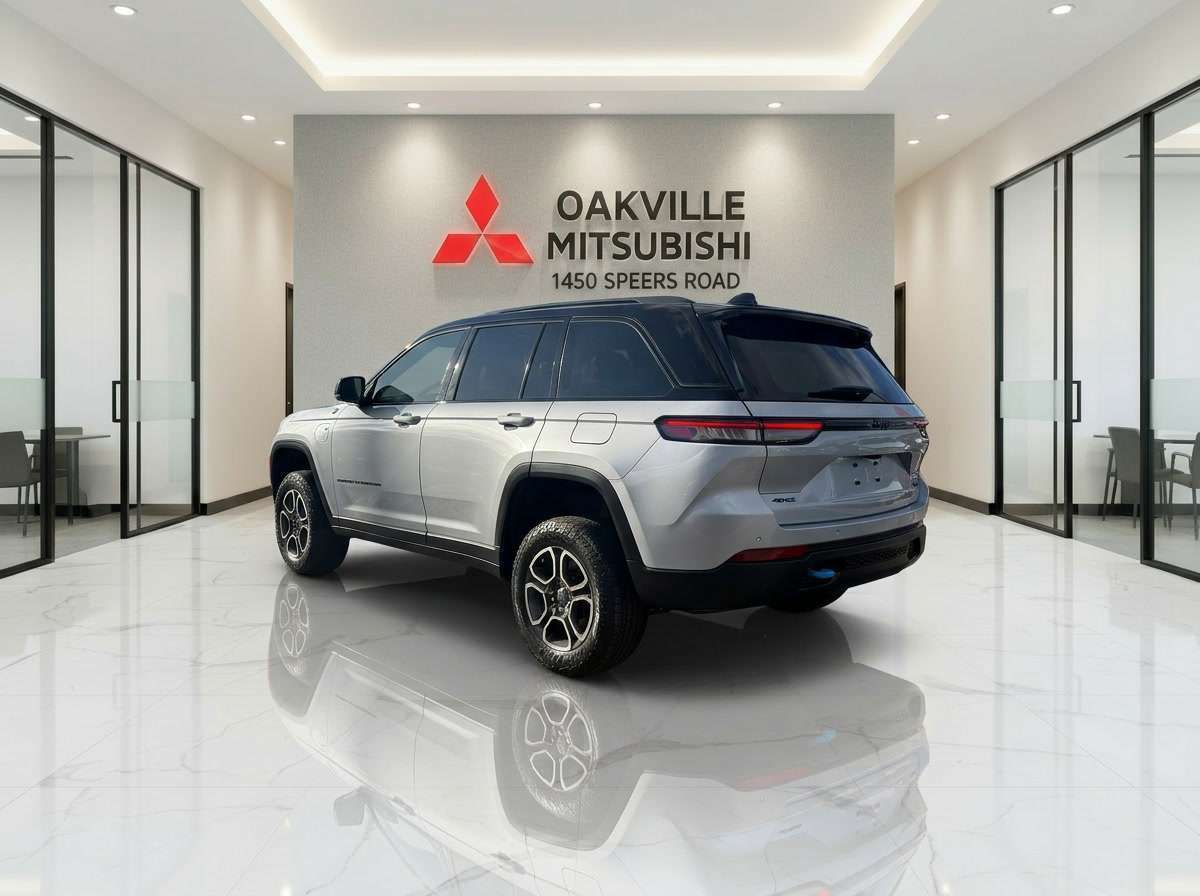 used 2022 Jeep Grand Cherokee car, priced at $32,950