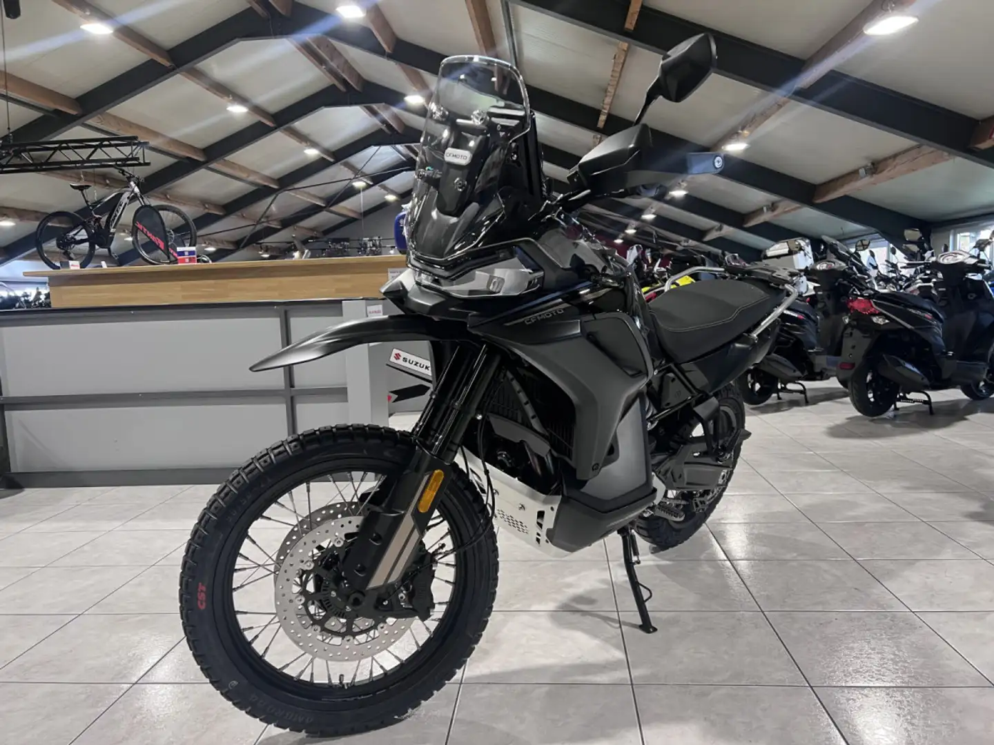 CFMOTO 800 MT X Noir - 2
