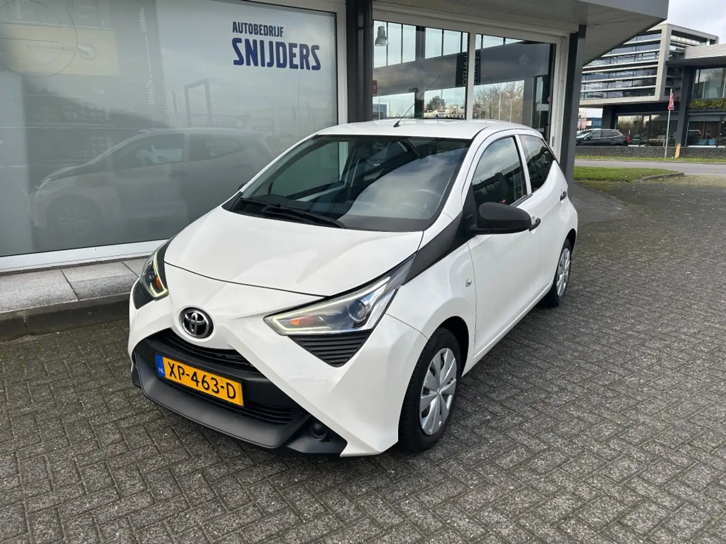 Toyota Aygo 1.0 VVT-I X-FUN Blanc - 2