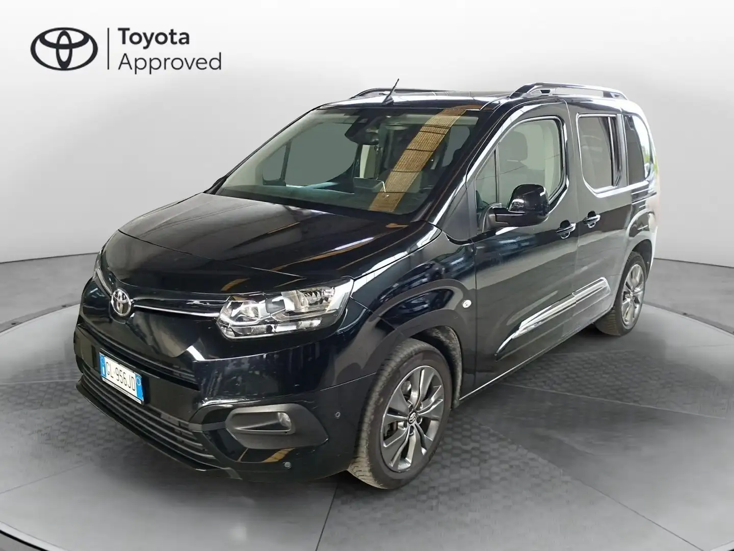Toyota Proace City 1.5D 130 CV S&S Short A/T Luxury Fekete - 1
