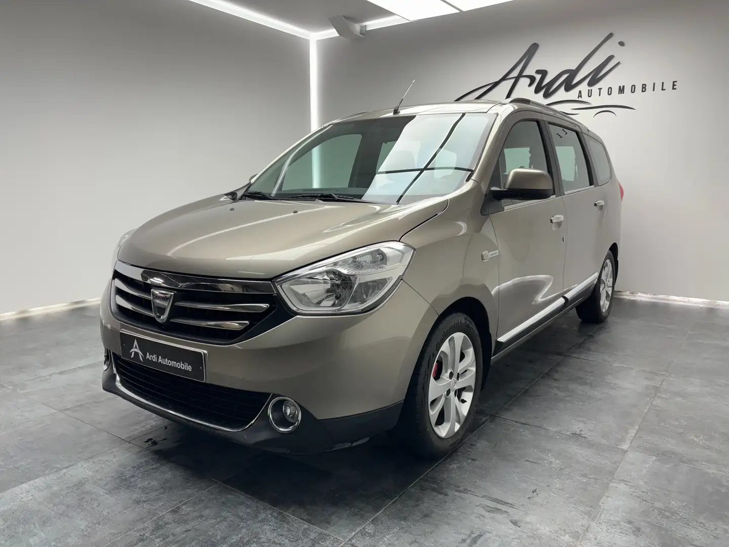 Dacia Lodgy 1.5 dCi *BLUETOOTH*1ER PROPRIO*GARANTIE 12 MOIS* Gris - 1