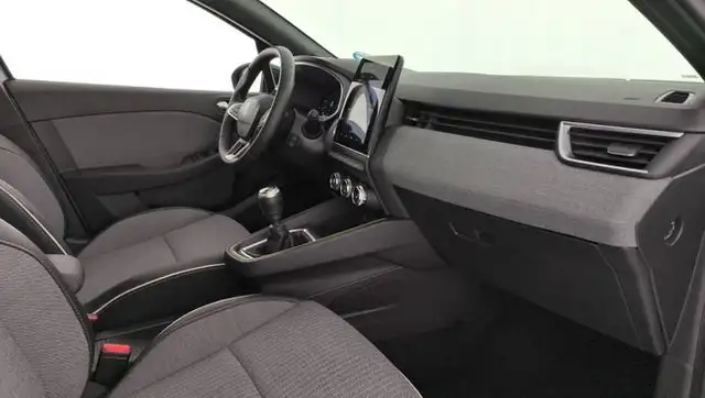 Renault Clio view 6