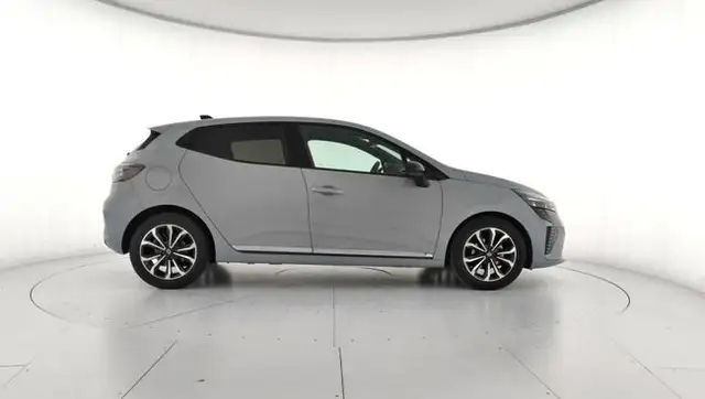 Renault Clio view 14