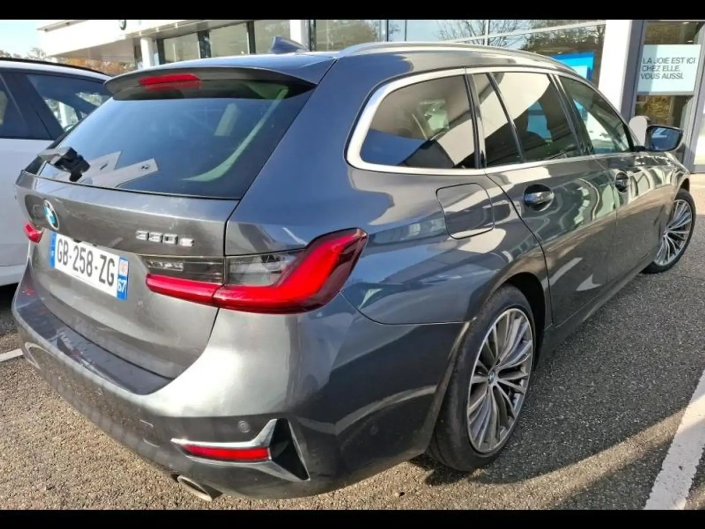 BMW 330 330eA xDrive 292ch Luxury Gris - 2