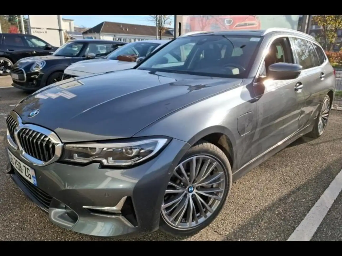 BMW 330 330eA xDrive 292ch Luxury Gris - 1