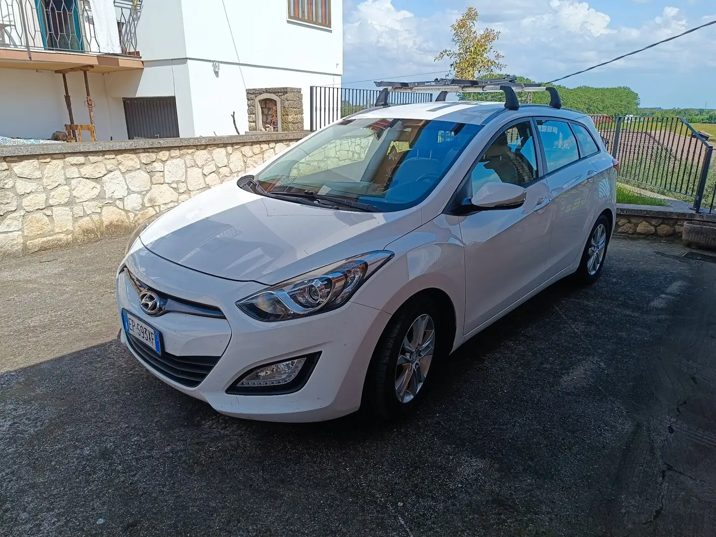 Hyundai i30 Wagon 1.6 crdi Comfort 110cv - 1