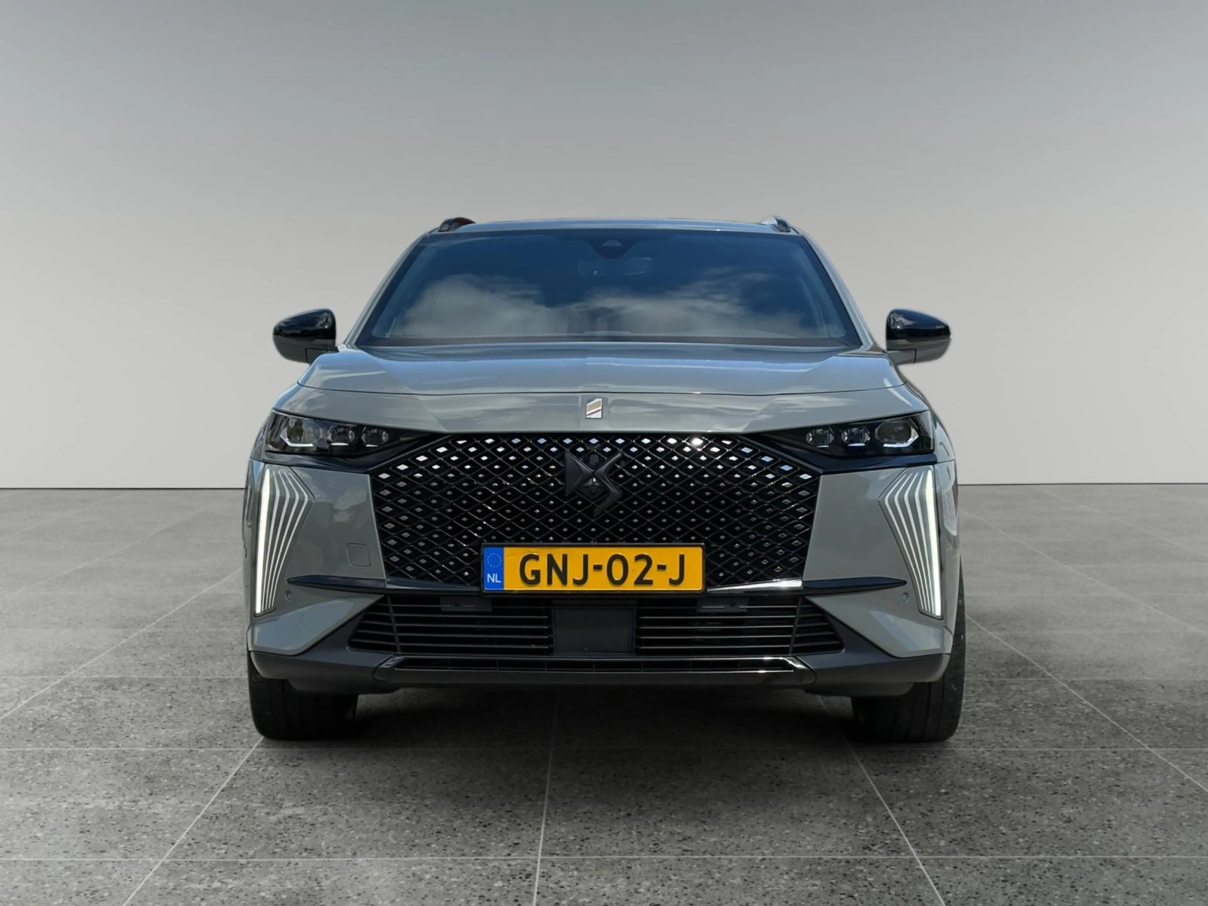 DS Automobiles DS 7 La Premiere e-Tense 360pk PHEV 4x4 e-EAT8 | BLACK — photo 2