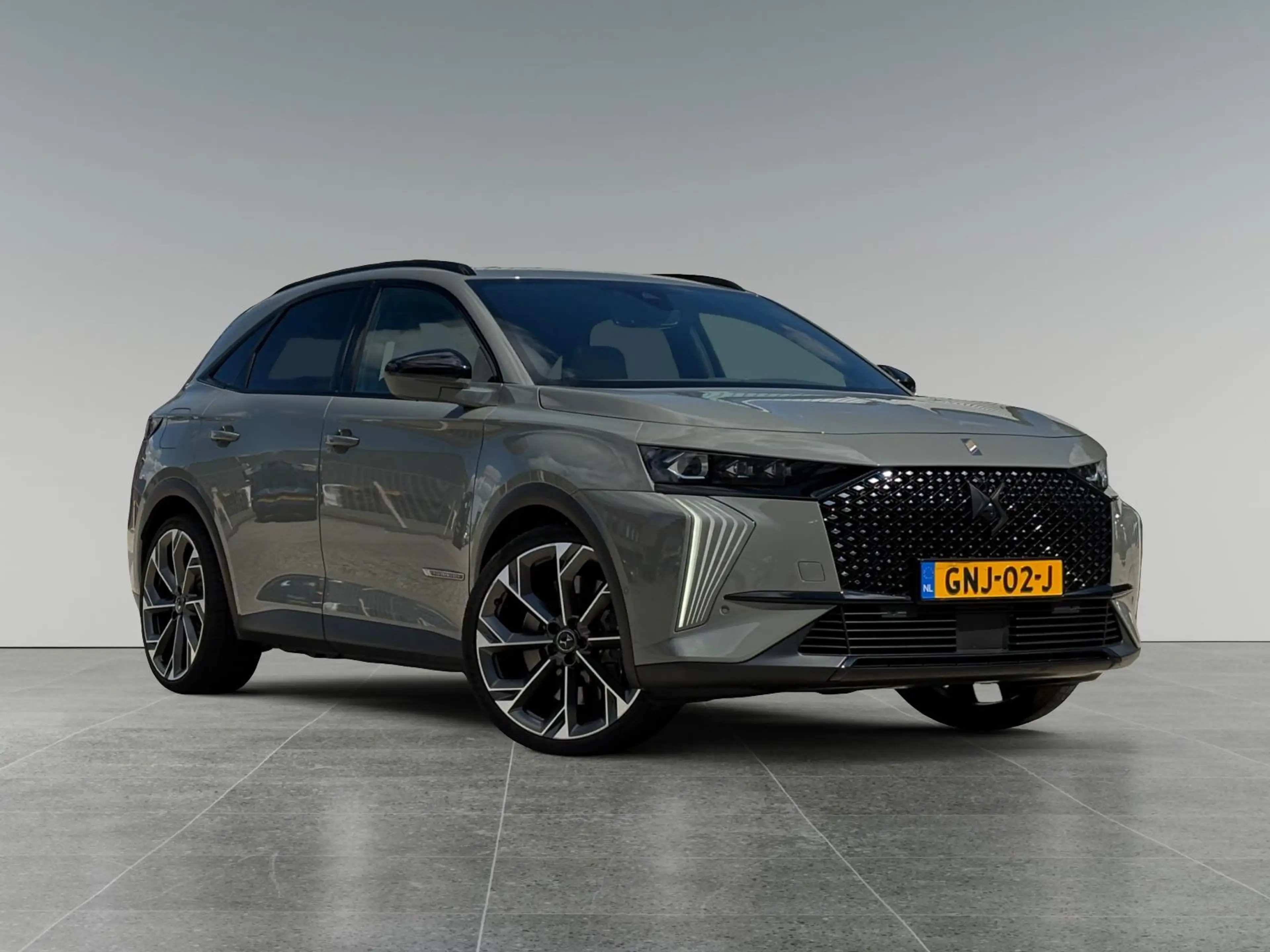 DS Automobiles DS 7 La Premiere e-Tense 360pk PHEV 4x4 e-EAT8 | BLACK — photo 3
