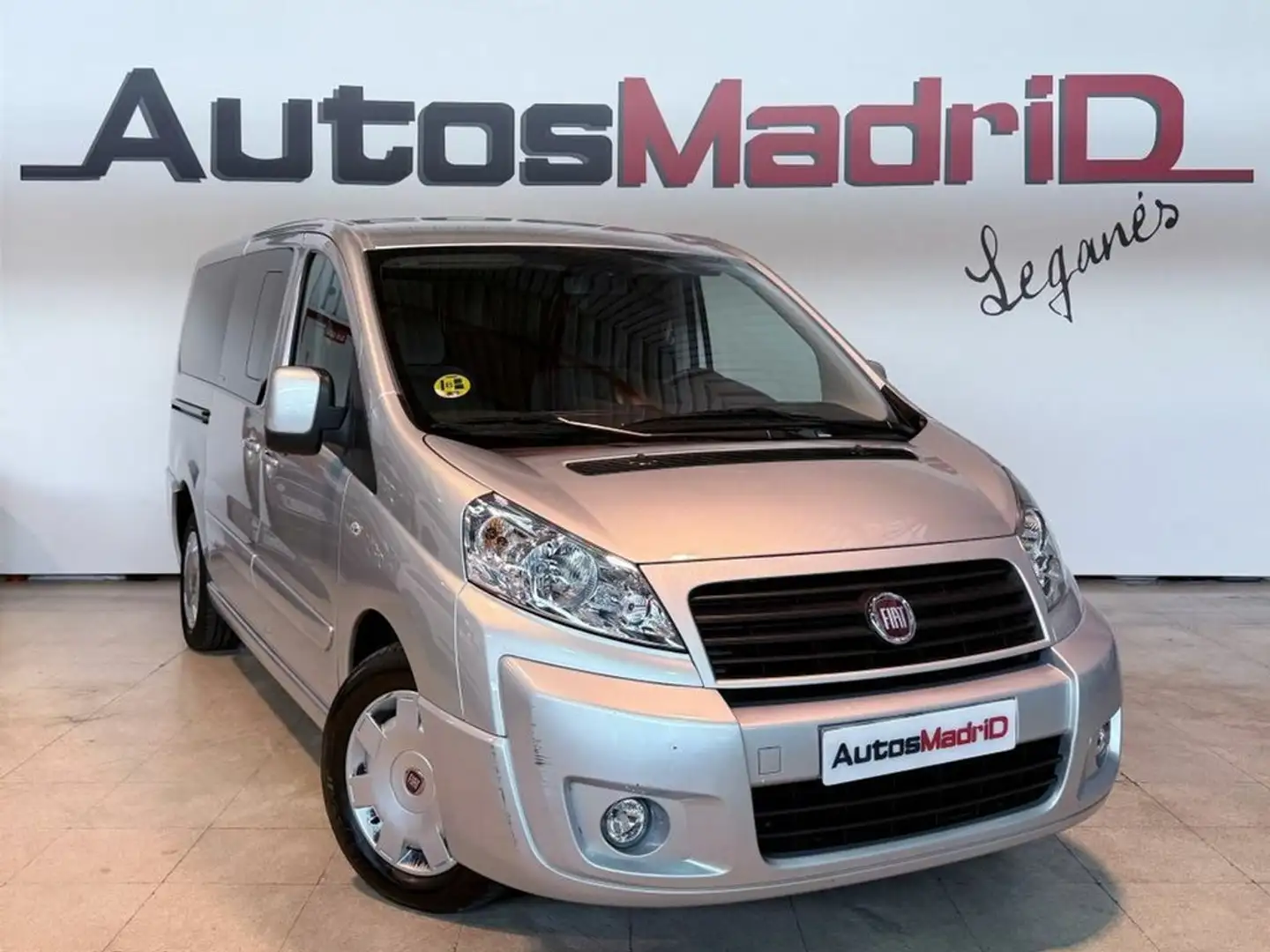 Fiat Scudo 2.0 MJT 130cv 10 Family Largo 5/6 Euro 5 Gris - 1