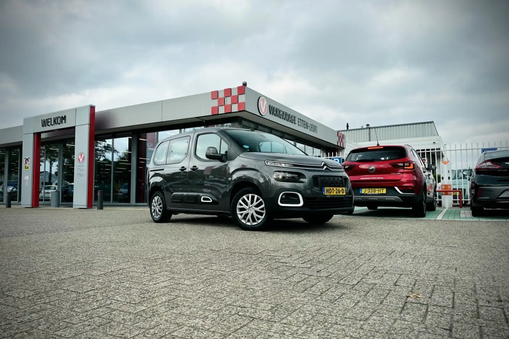 Citroen Berlingo 1.2 110PK Live | TREKHAAK | AIRCO | CRUISE Gris - 2