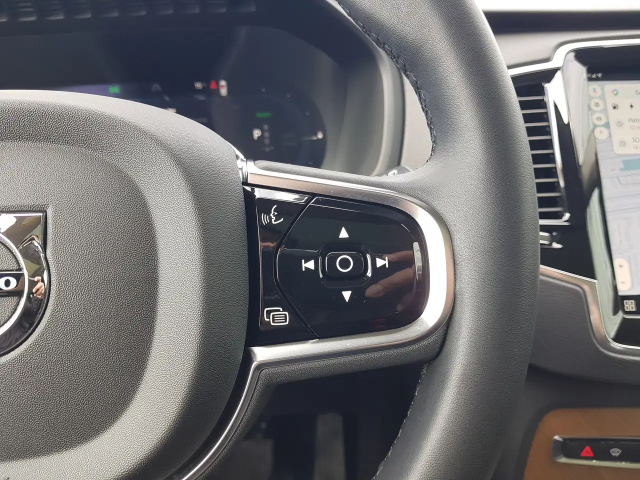 Volvo XC90 снимка Volvo XC90