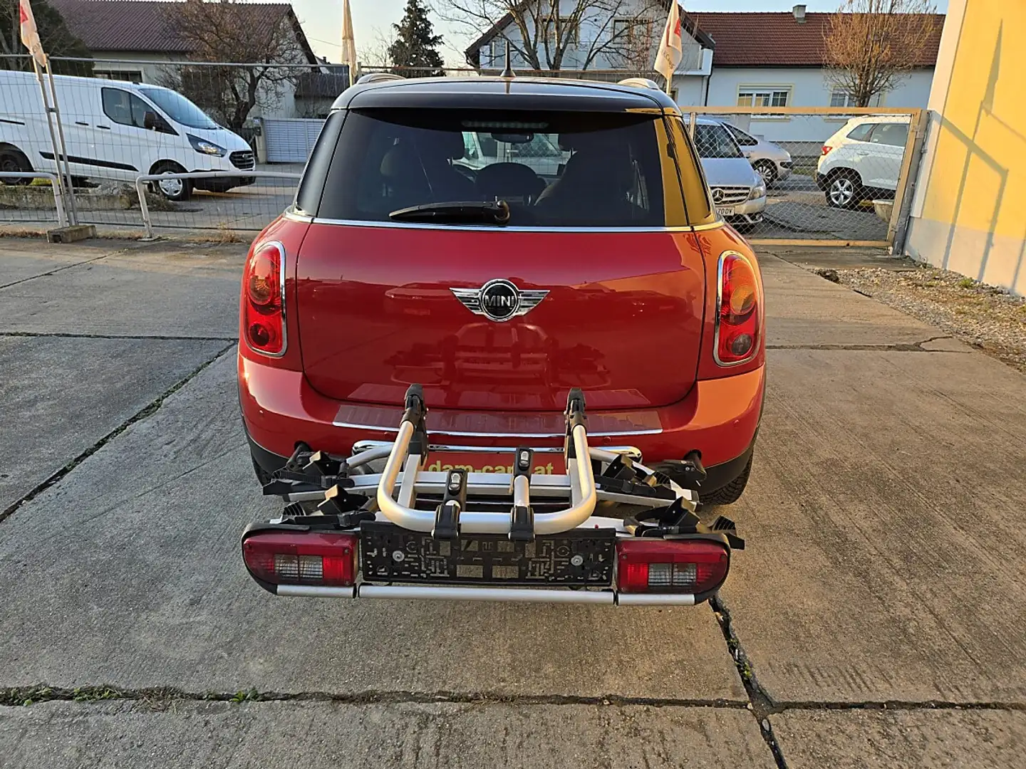 MINI Cooper Countryman MINI Countryman COOPER 1,6, Pickerl u Service Neu Rot - 1