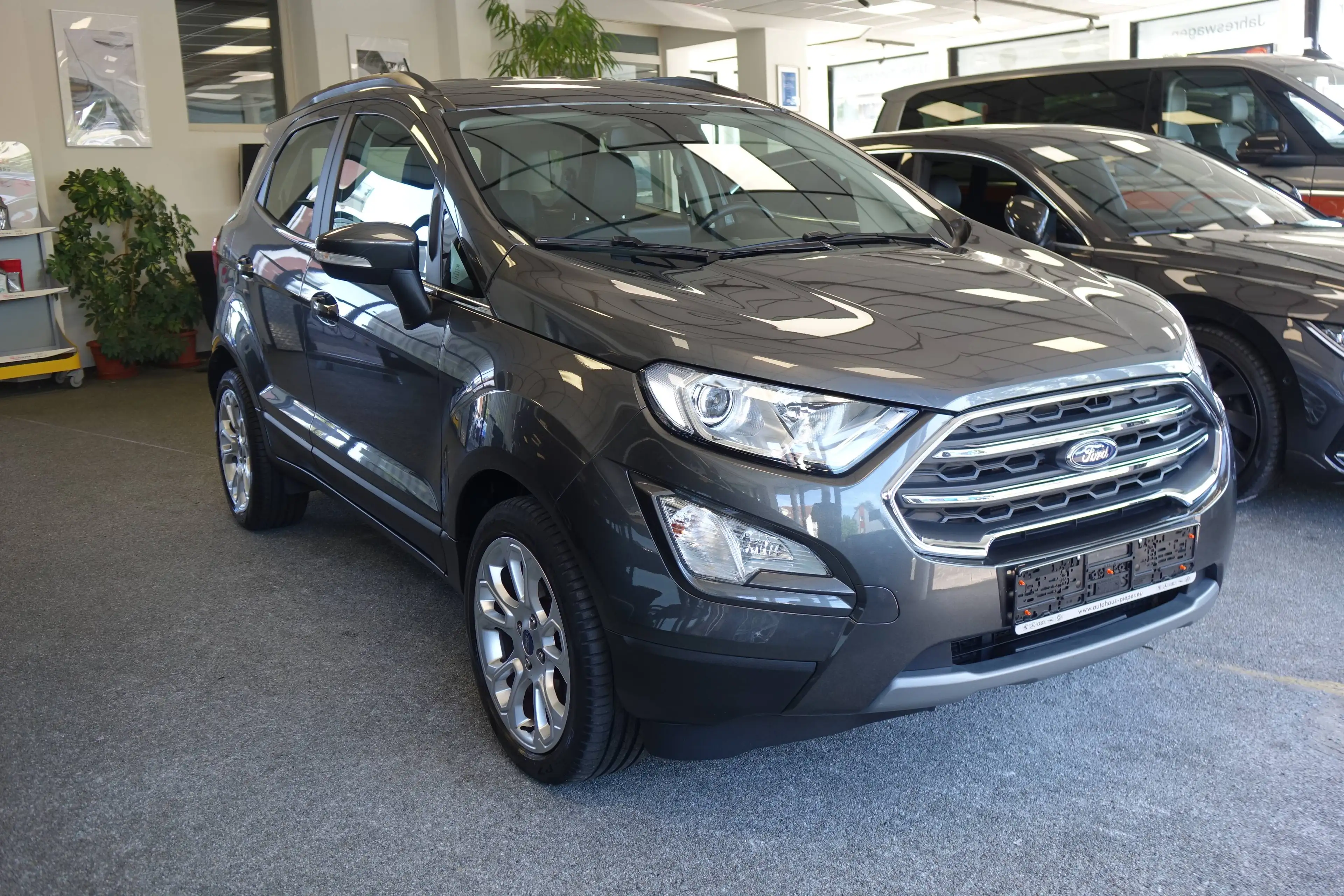 Ford EcoSport Titanium 1.0 EB +AHK+SHZ+Lenkrad hzbr+