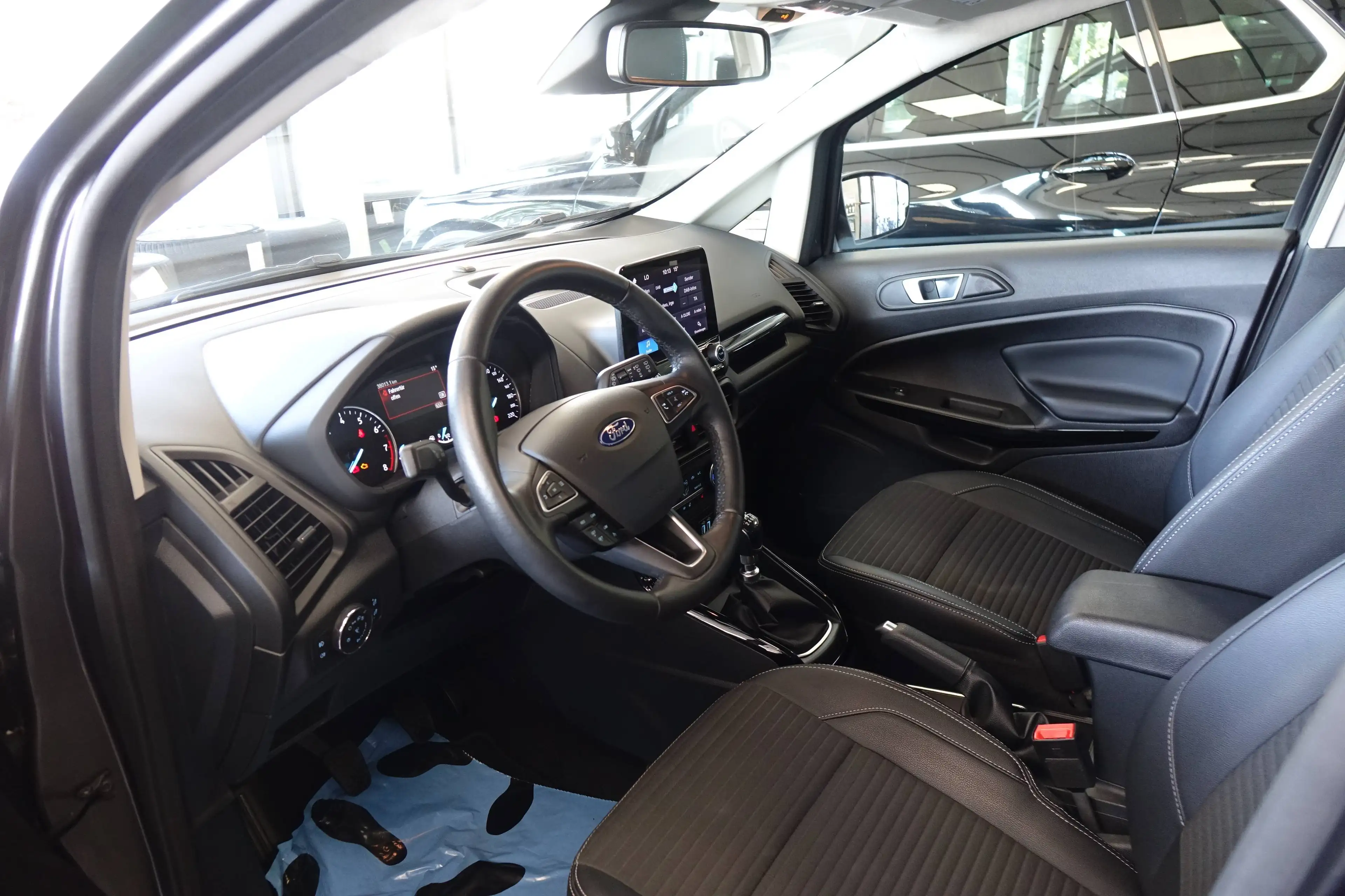 Ford EcoSport Titanium 1.0 EB +AHK+SHZ+Lenkrad hzbr+ — photo 6
