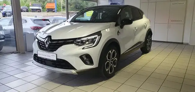 Renault Captur main image