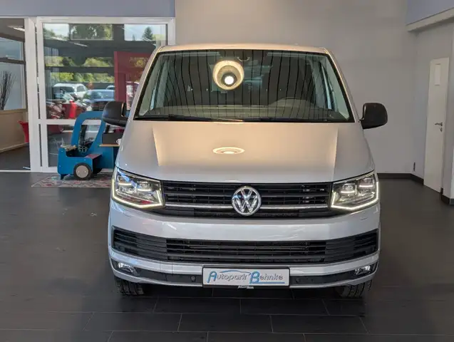 Volkswagen Multivan view 6