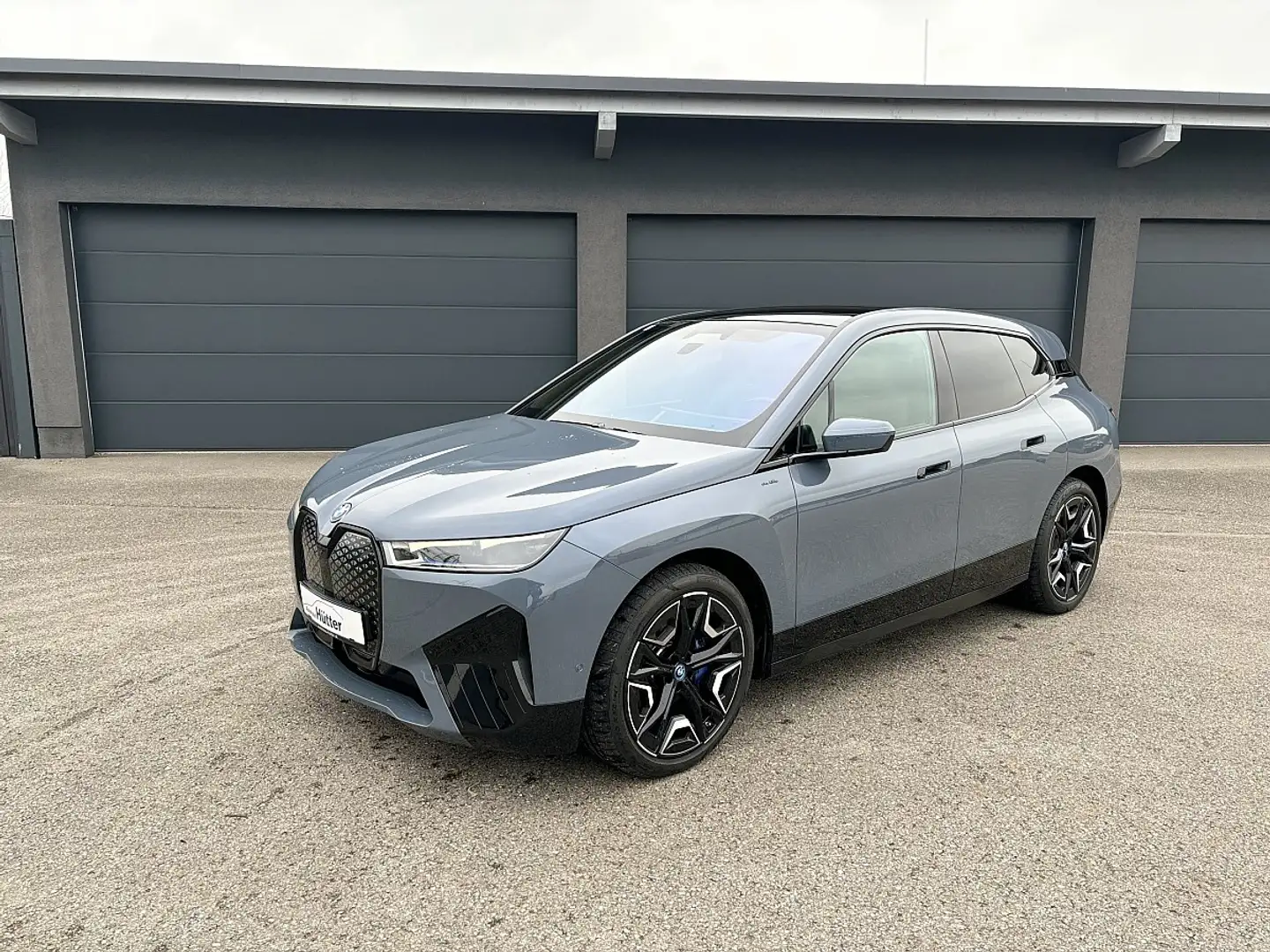 BMW iX xDrive50, Ultimate Edition AHK HuD Multifunktio... Grijs - 1