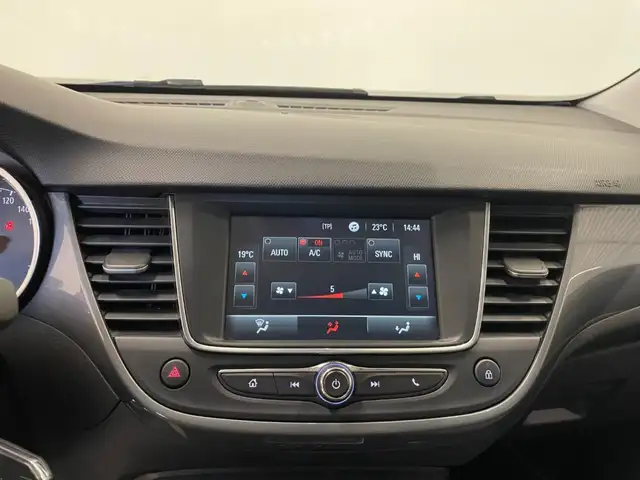 Opel Crossland view 10