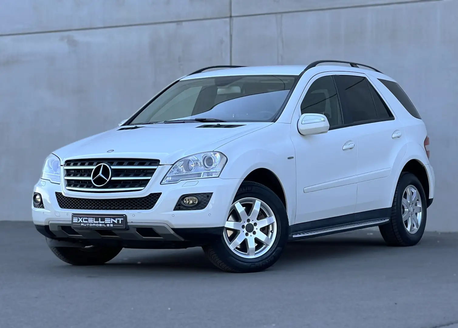 Mercedes-Benz ML 300 CDI BlueEFFICIENCY*PDC*XENON*NAV*GARANTIE Blanc - 1