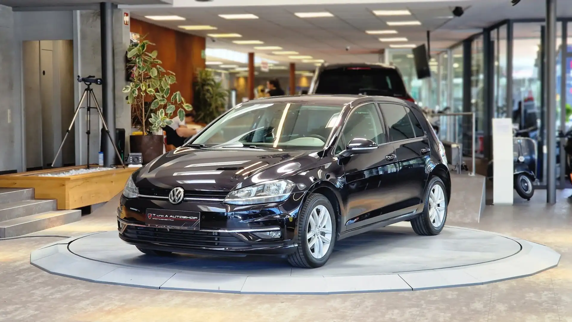 Volkswagen Golf 7 2.0 TDI DSG *Tempomat*Navi*Carplay* Schwarz - 1