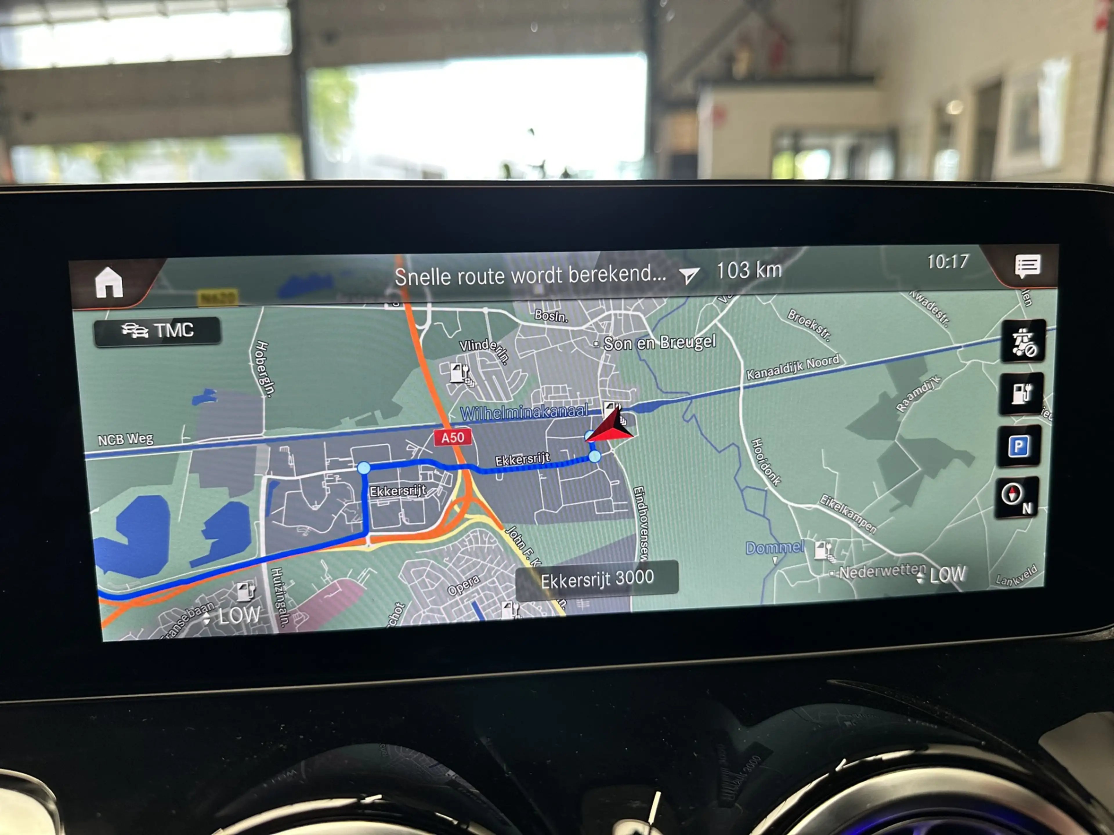 Mercedes-Benz EQB 300 4MATIC AMG LINE 67 KWH ADAPTIVE CRUISE CONTROL 360 — photo 29